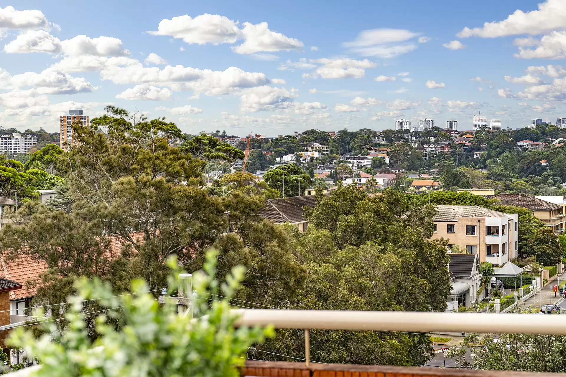 6/115 Mount Street, Coogee Sold by Raine & Horne Randwick | Coogee - image 1