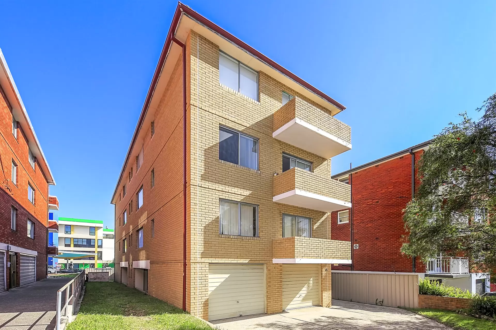 2/18 Blenheim Street, Randwick Leased by Raine & Horne Randwick | Coogee - image 1