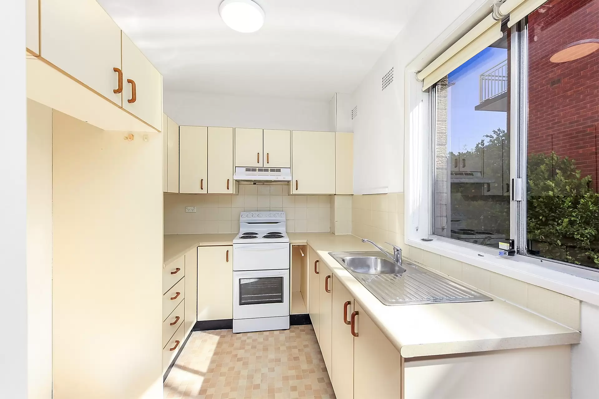 2/18 Blenheim Street, Randwick For Lease by Raine & Horne Randwick | Coogee | Clovelly - image 1