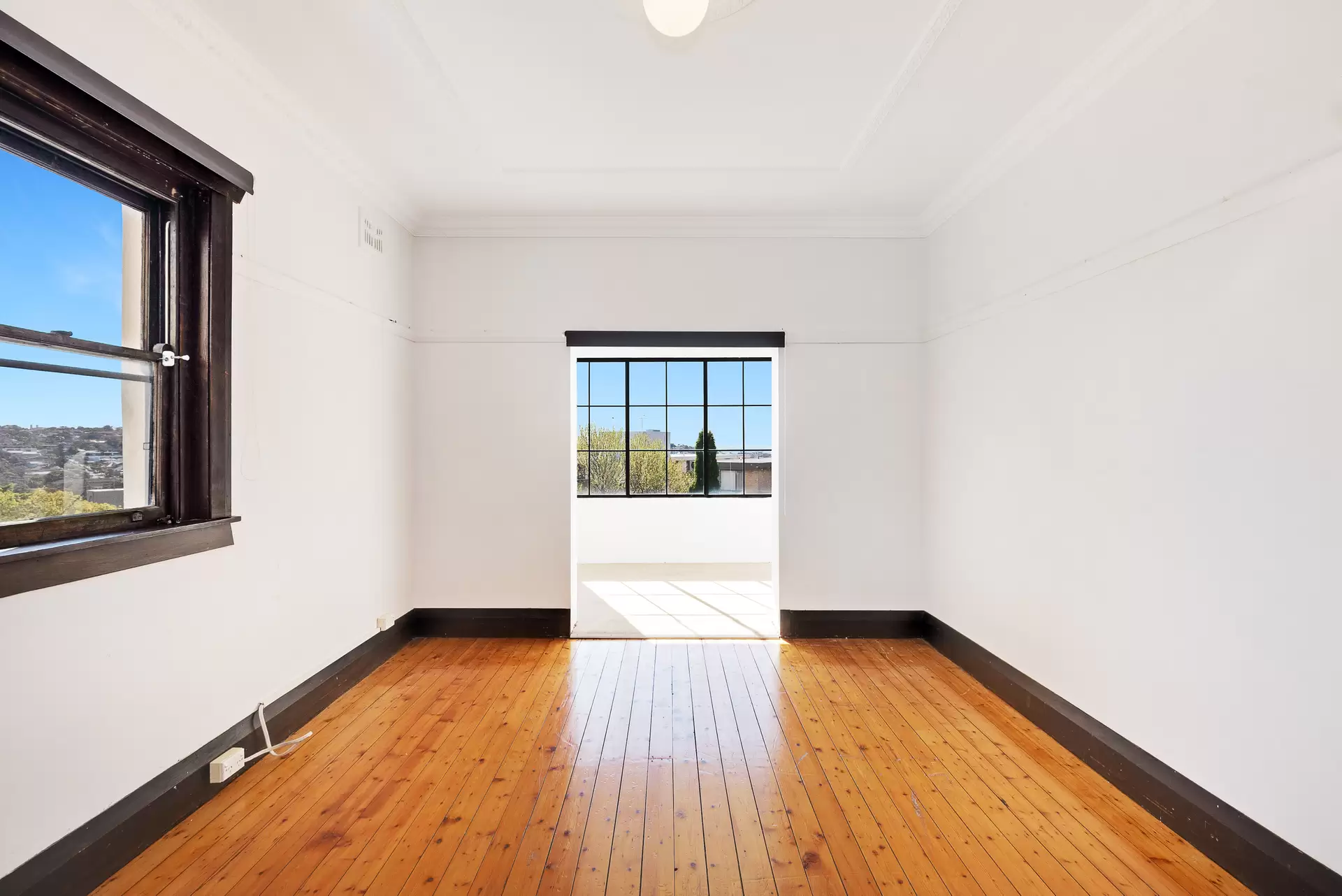 5/12 Dudley Street, Coogee Leased by Raine & Horne Randwick | Coogee - image 1