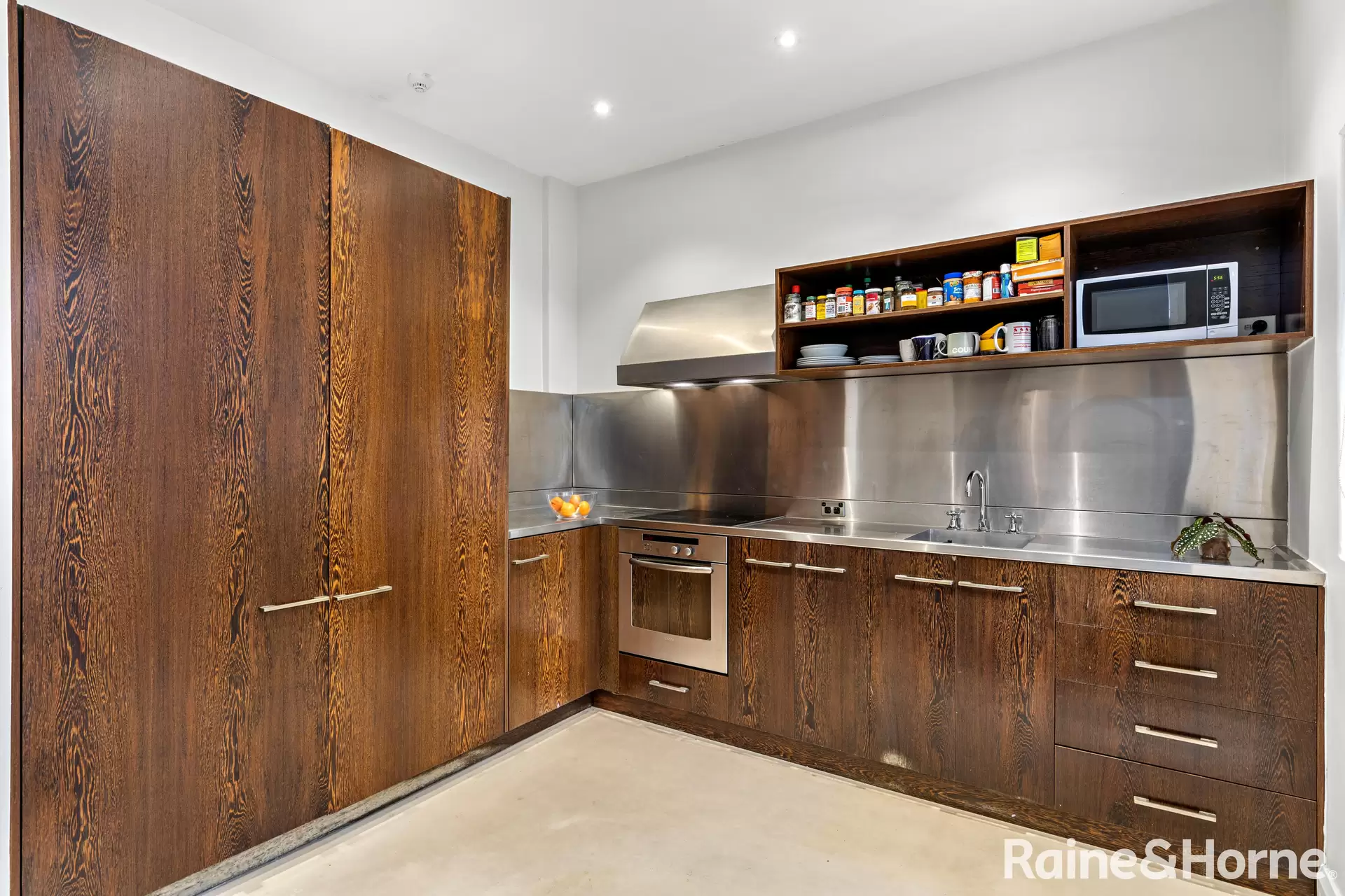 7/142 Beach Street, Coogee Sold by Raine & Horne Randwick | Coogee | Clovelly - image 1