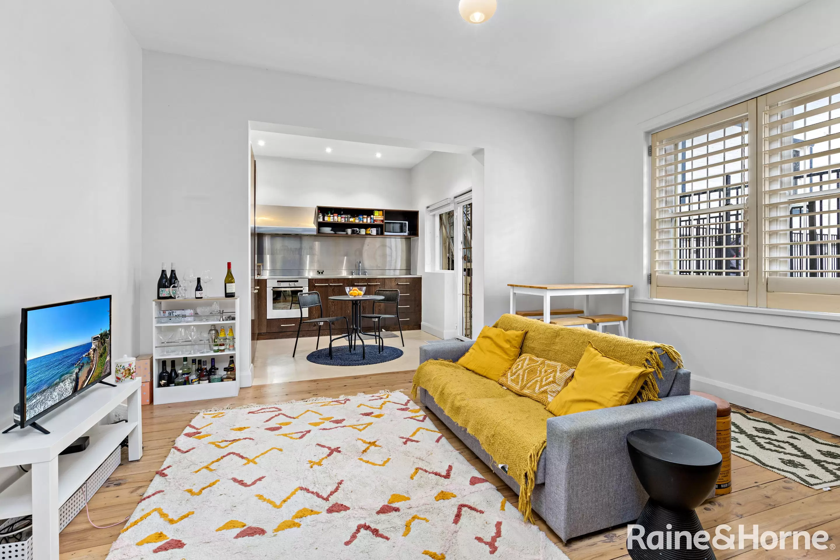 7/142 Beach Street, Coogee Sold by Raine & Horne Randwick | Coogee | Clovelly - image 1