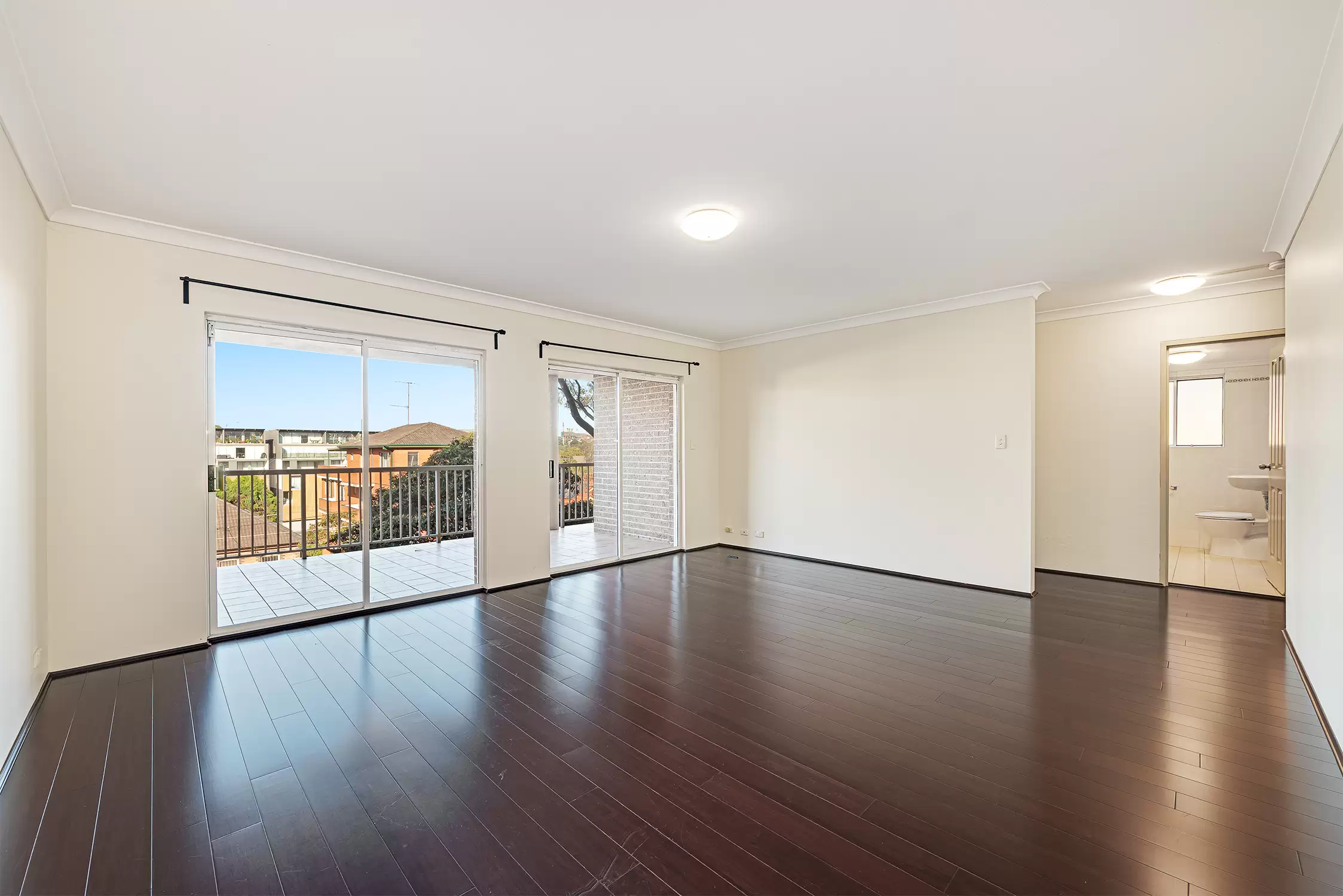 10/28-32 Boronia Street, Kensington Leased by Raine & Horne Randwick | Coogee | Clovelly - image 2