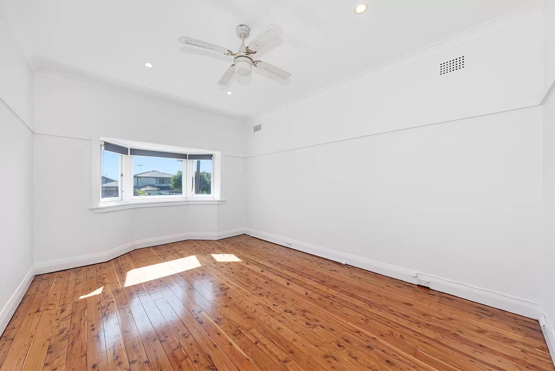 23 The Corso, Maroubra For Lease by Raine & Horne Randwick | Coogee | Clovelly - image 1