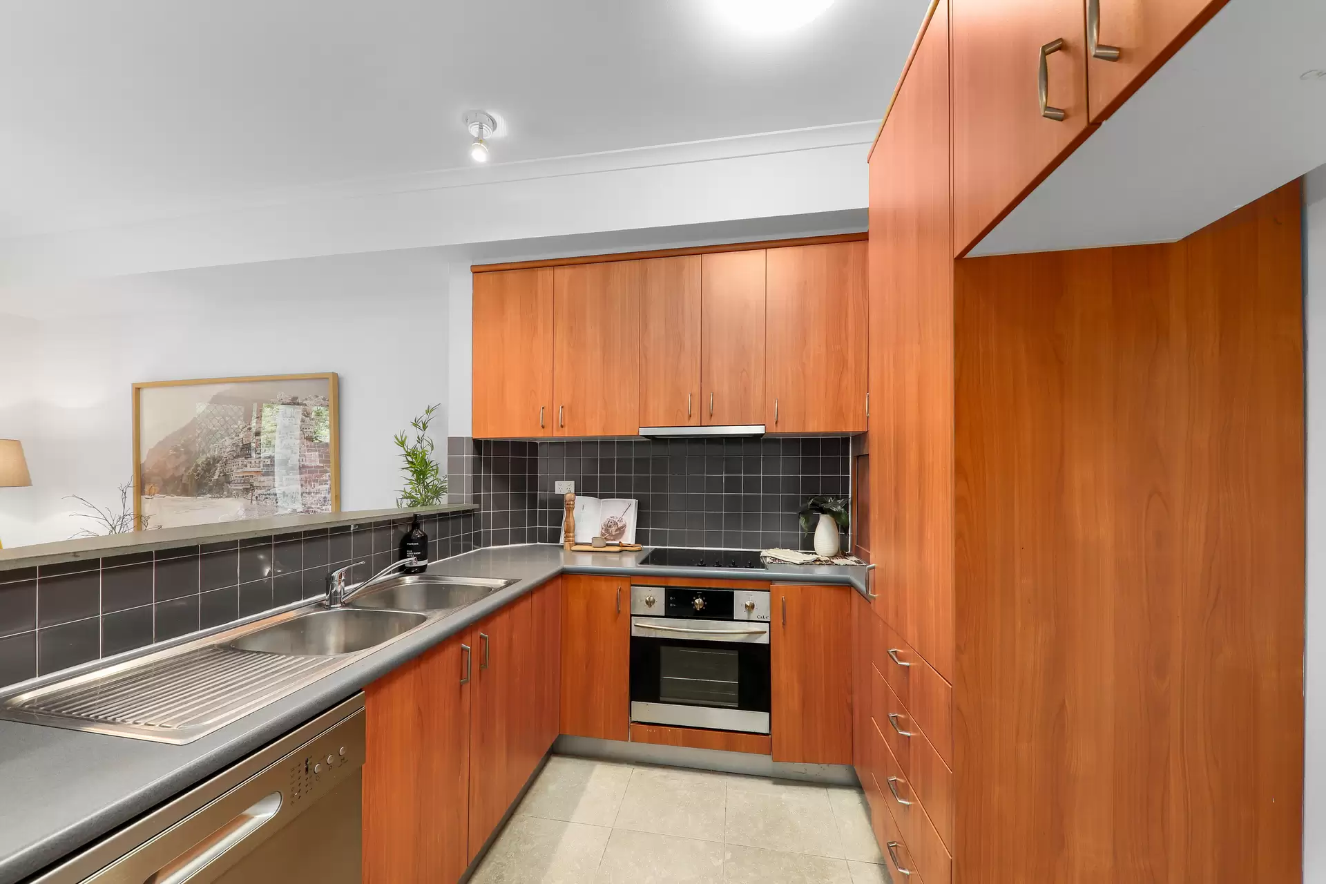 32/6 Dutruc Street, Randwick Auction by Raine & Horne Randwick | Coogee | Clovelly - image 1