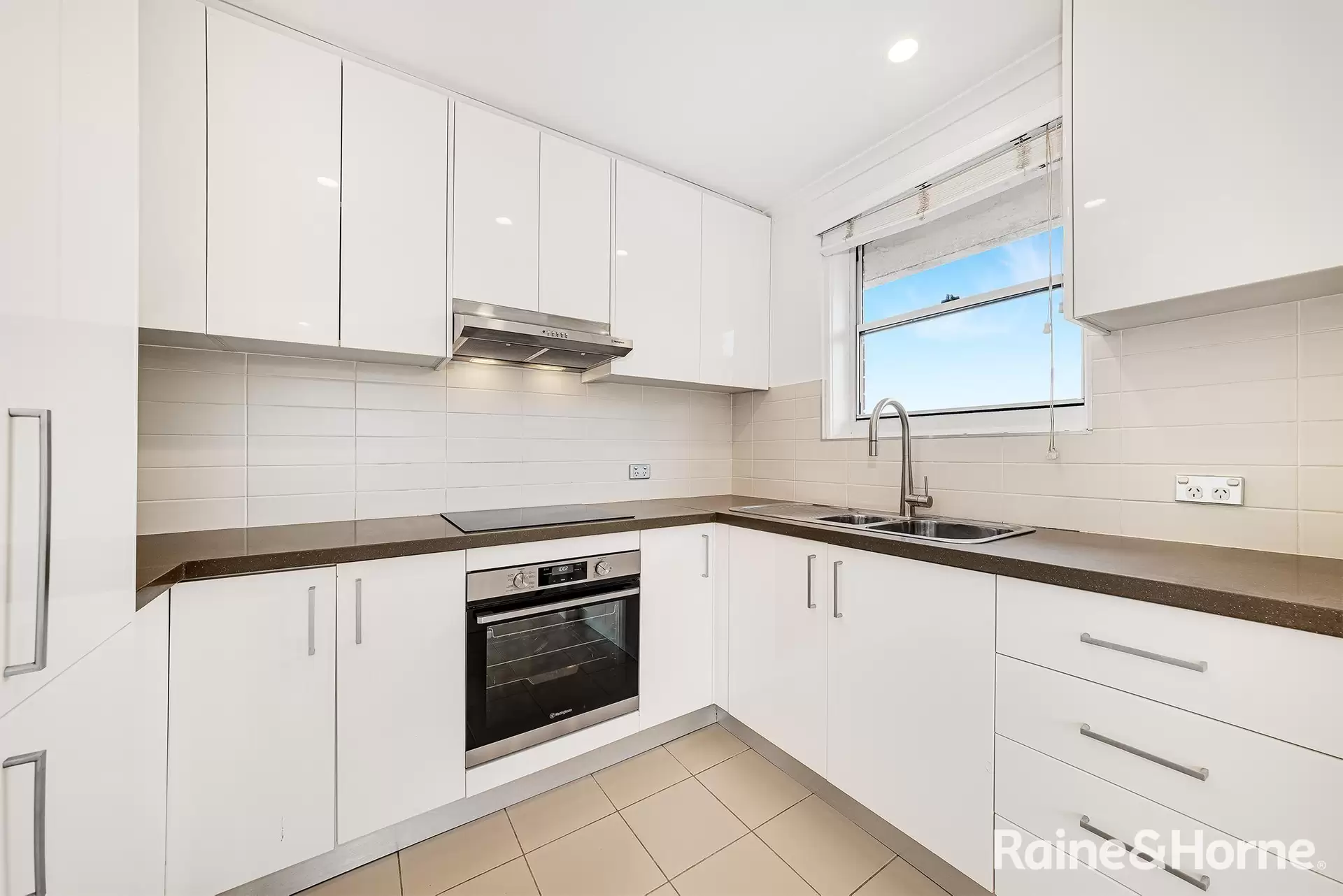 8/92 Melody Street, Coogee For Lease by Raine & Horne Randwick | Coogee | Clovelly - image 1