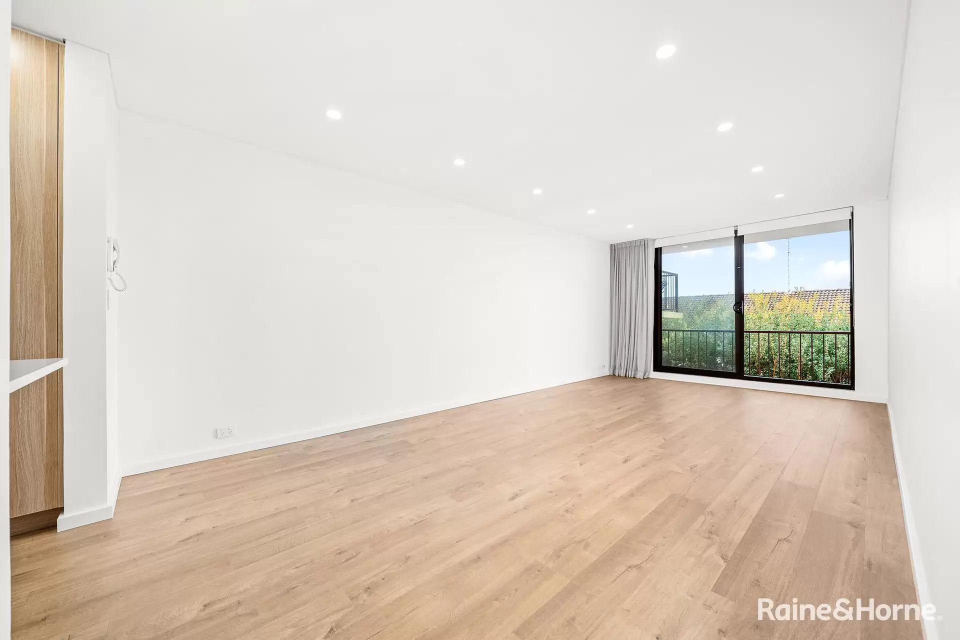 4/422 Maroubra Road, Maroubra For Lease by Raine & Horne Randwick | Coogee | Clovelly - image 1