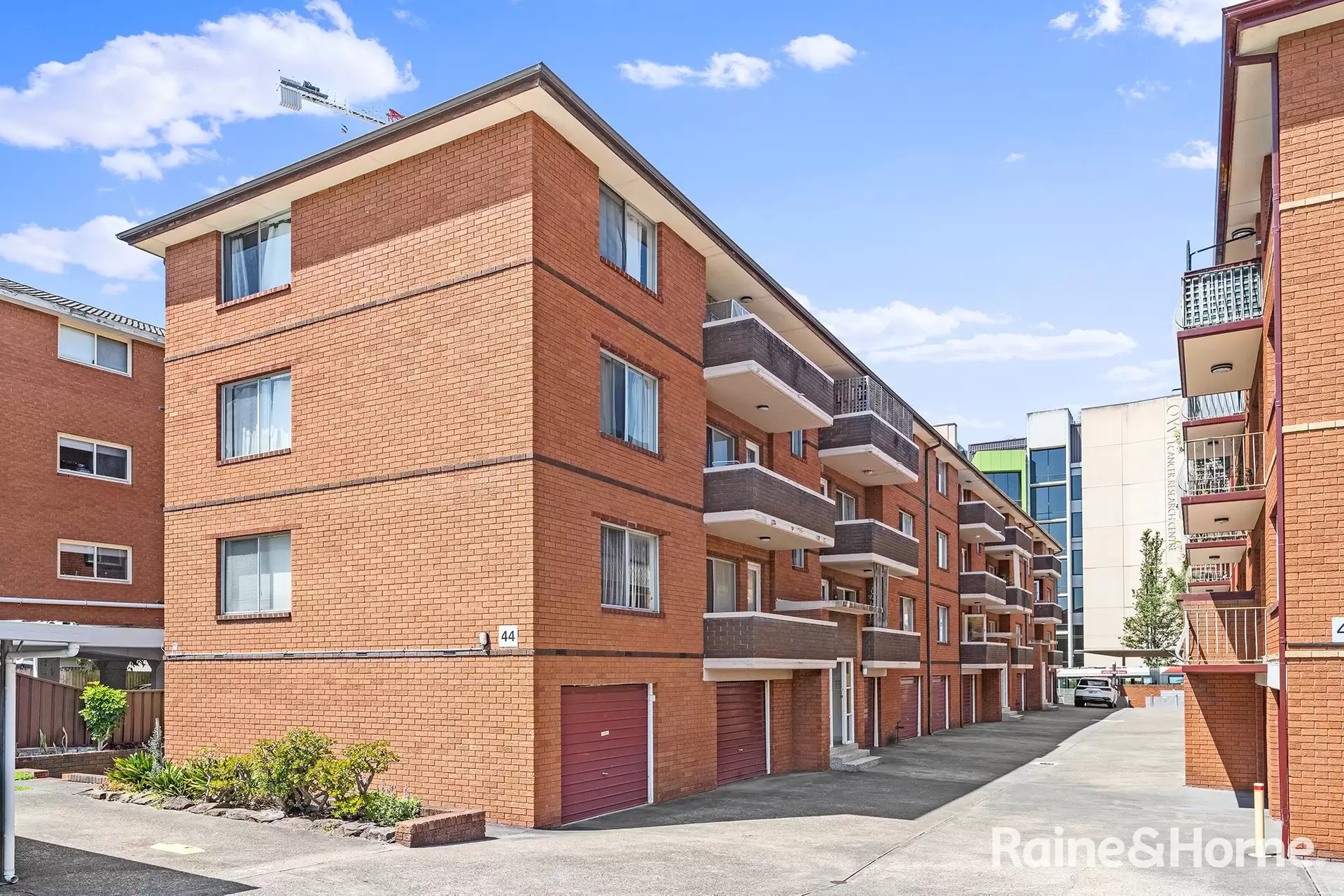 1/44 High Street, Randwick Leased by Raine & Horne Randwick | Coogee | Clovelly - image 1