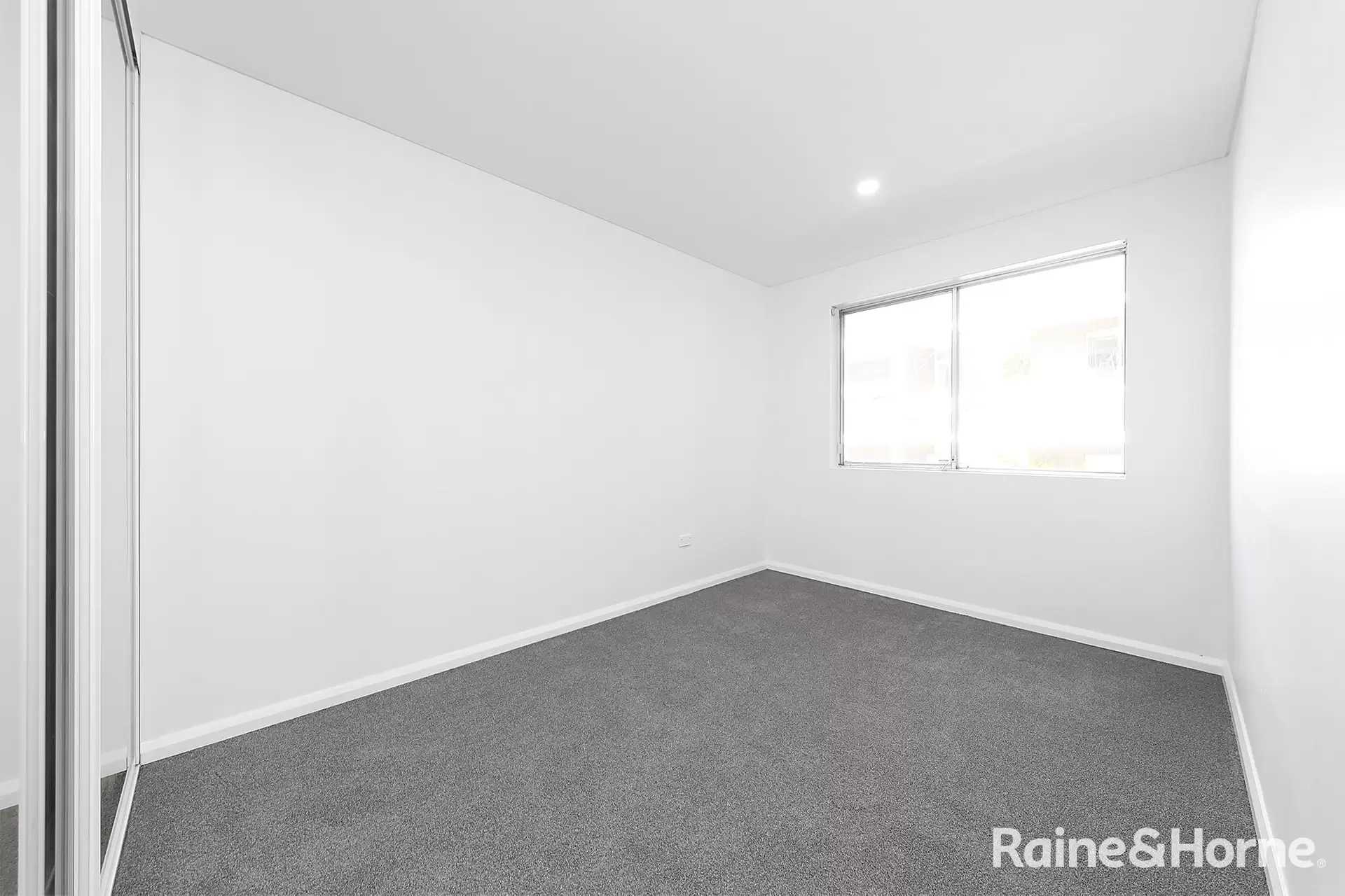 10/16 Prince Street, Randwick Leased by Raine & Horne Randwick | Coogee | Clovelly - image 1