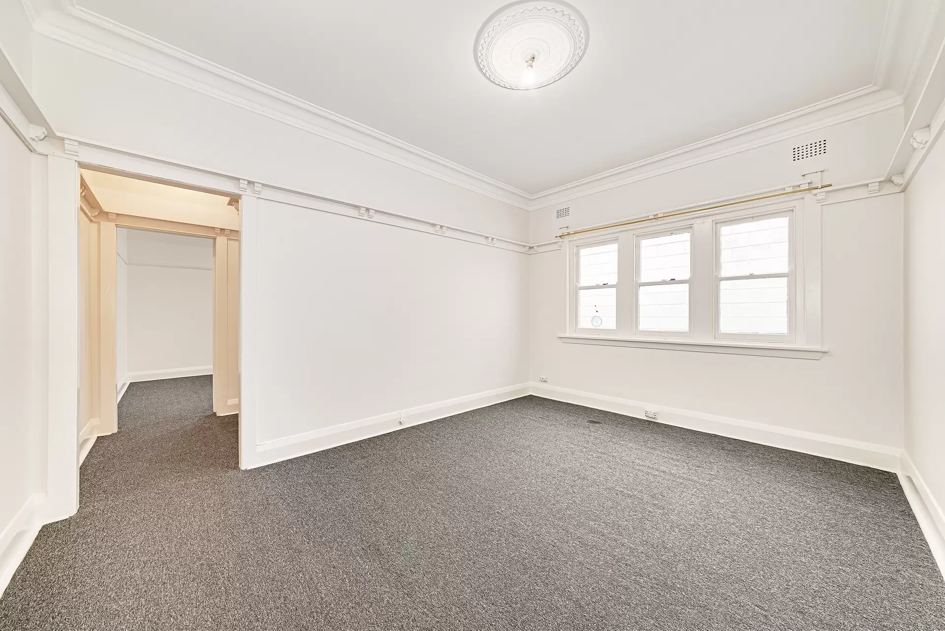 7/10 Ebley Street, Bondi Junction For Lease by Raine & Horne Randwick | Coogee | Clovelly - image 1