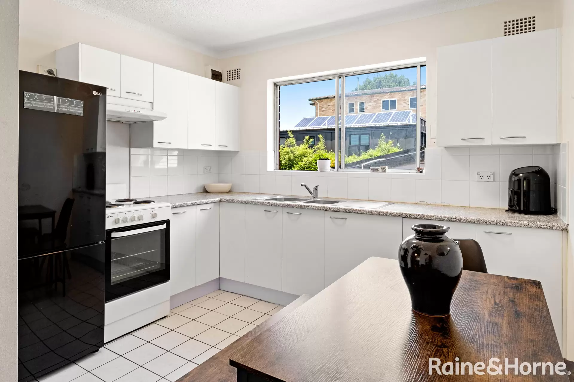 4/5 St Luke Street, Randwick Auction by Raine & Horne Randwick | Coogee | Clovelly - image 1