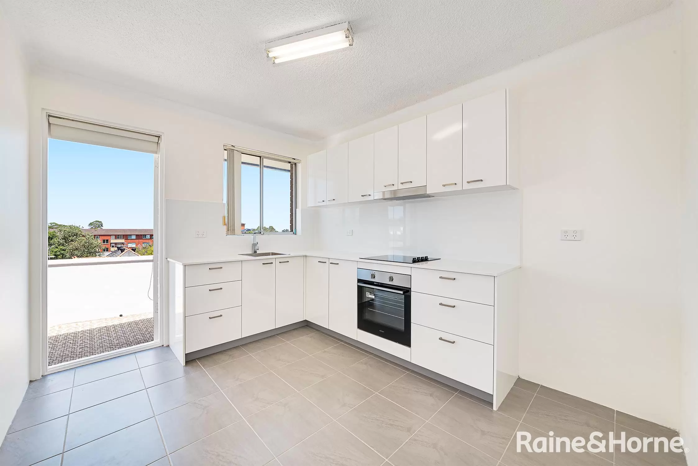 12/94-96 Perouse Road, Randwick Leased by Raine & Horne Randwick | Coogee | Clovelly - image 2