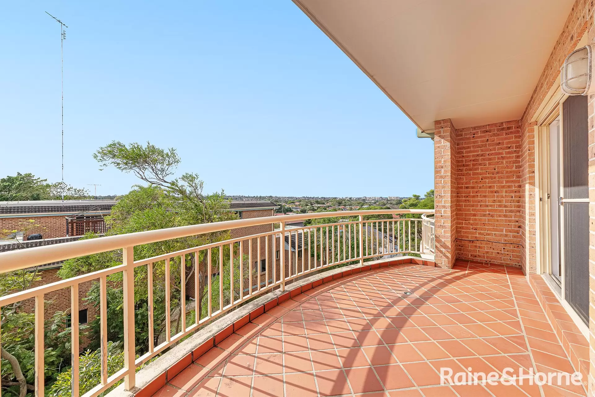 17/62-64 Rainbow Street, Kingsford For Lease by Raine & Horne Randwick | Coogee | Clovelly - image 1