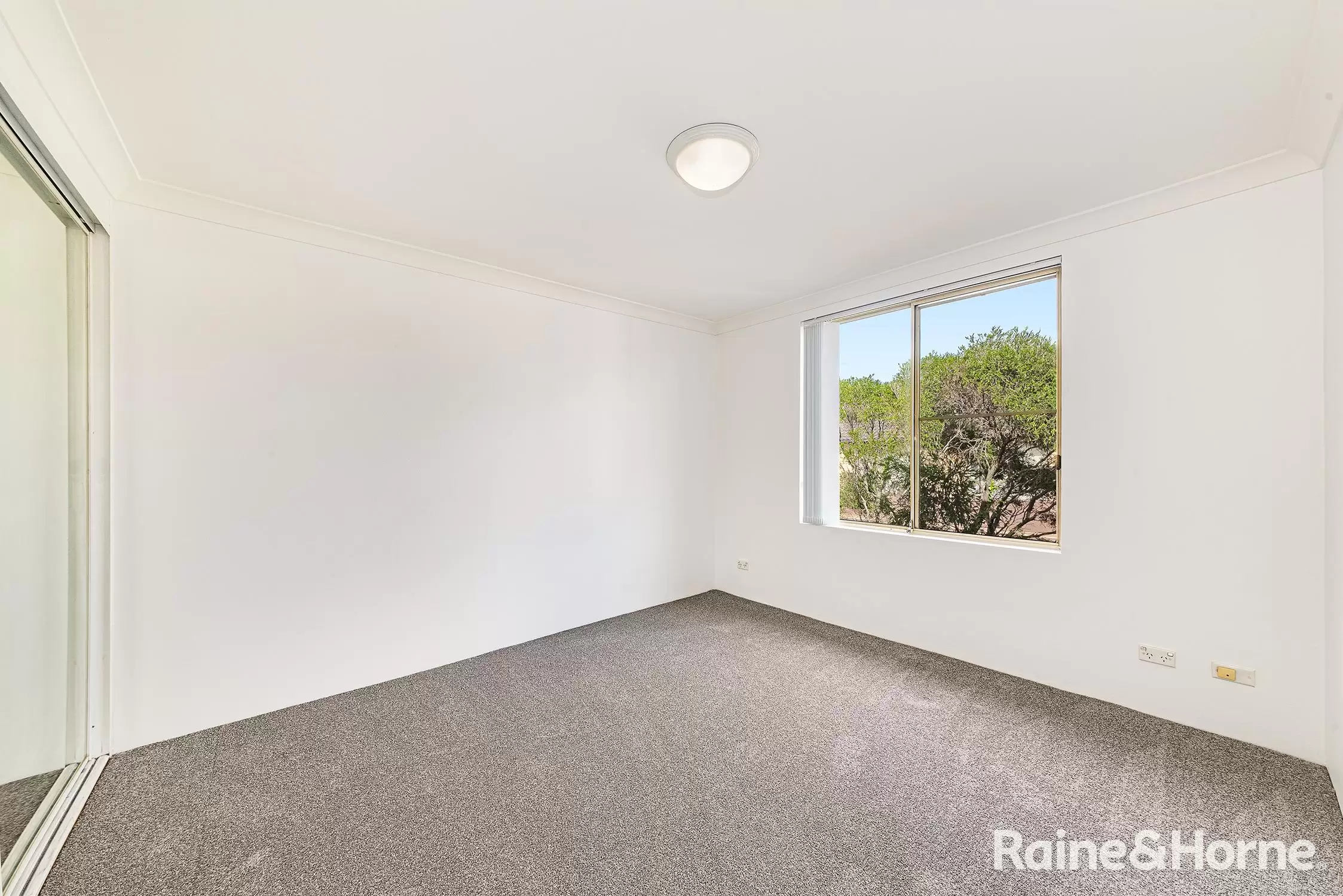 17/62-64 Rainbow Street, Kingsford For Lease by Raine & Horne Randwick | Coogee | Clovelly - image 3