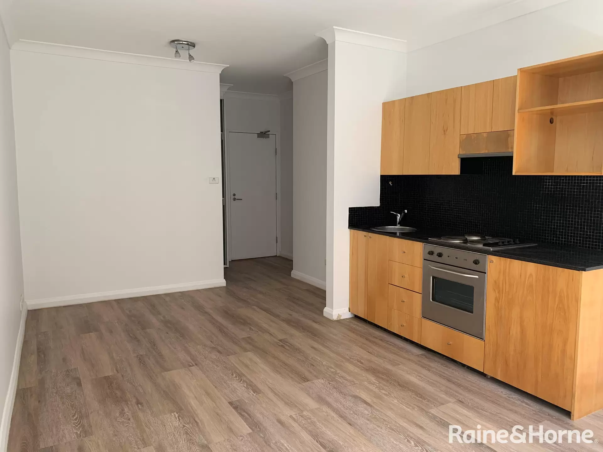 20/1-5 Dwyer Street, Chippendale Auction by Raine & Horne Randwick | Coogee | Clovelly