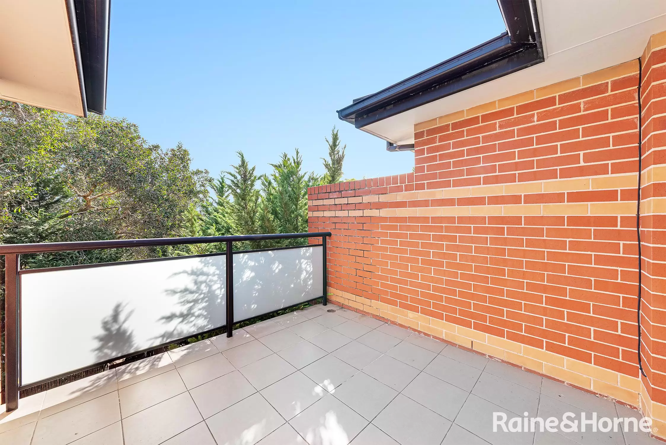 10/1-3 New Orleans Crescent, Maroubra For Lease by Raine & Horne Randwick | Coogee | Clovelly - image 3