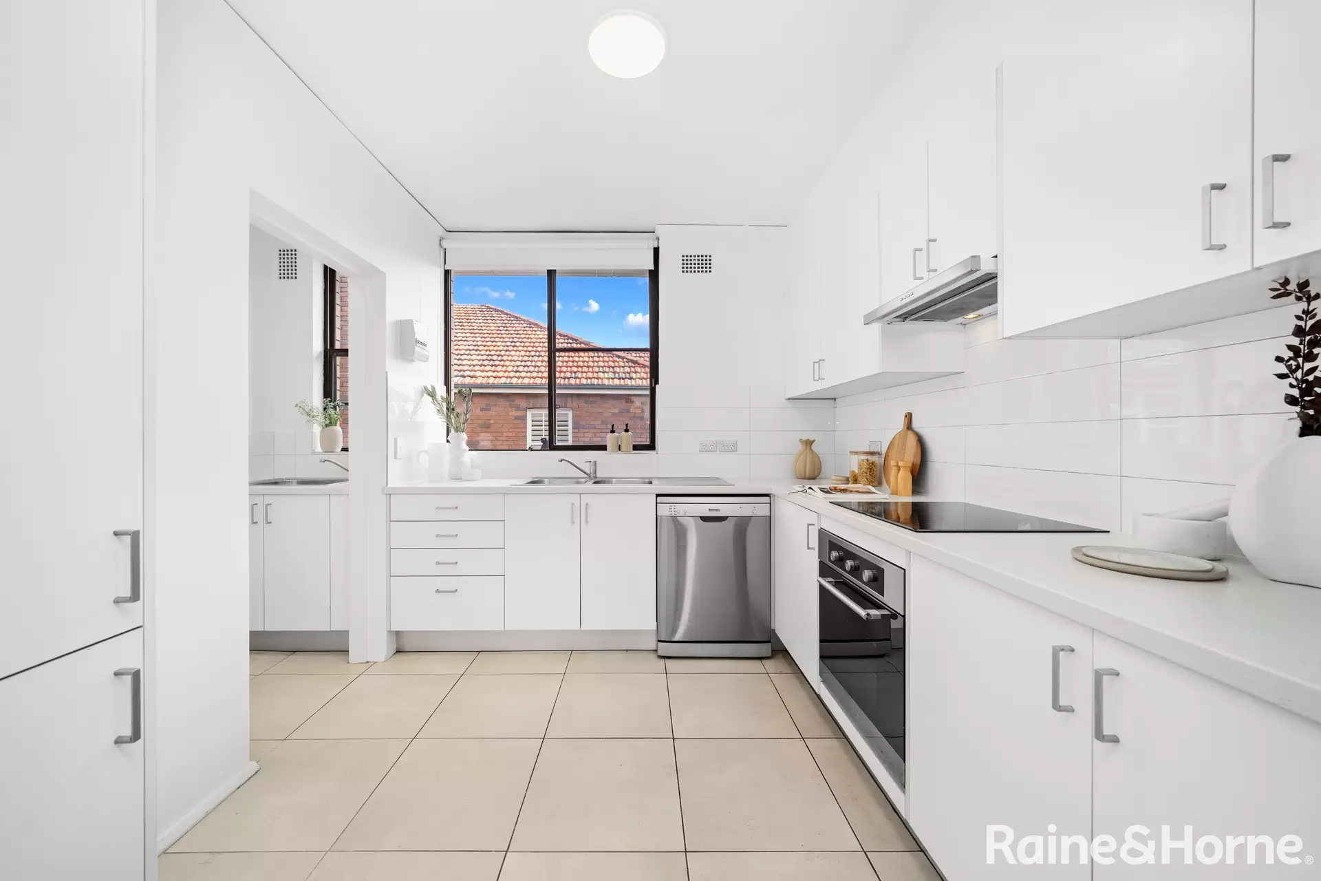 12/109-111 Alison Road, Randwick Auction by Raine & Horne Randwick | Coogee | Clovelly - image 1