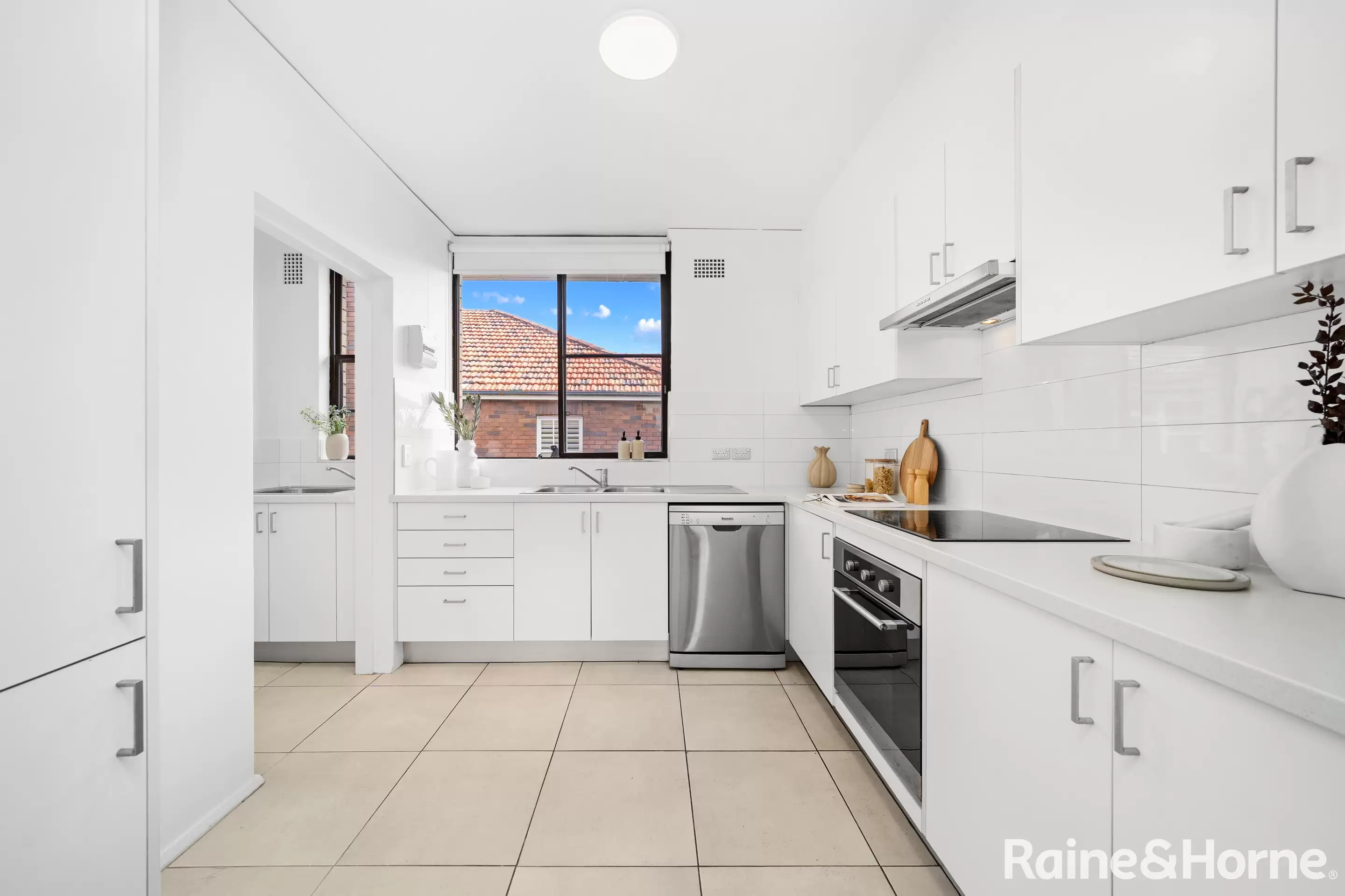 12/109-111 Alison Road, Randwick Auction by Raine & Horne Randwick | Coogee | Clovelly - image 2