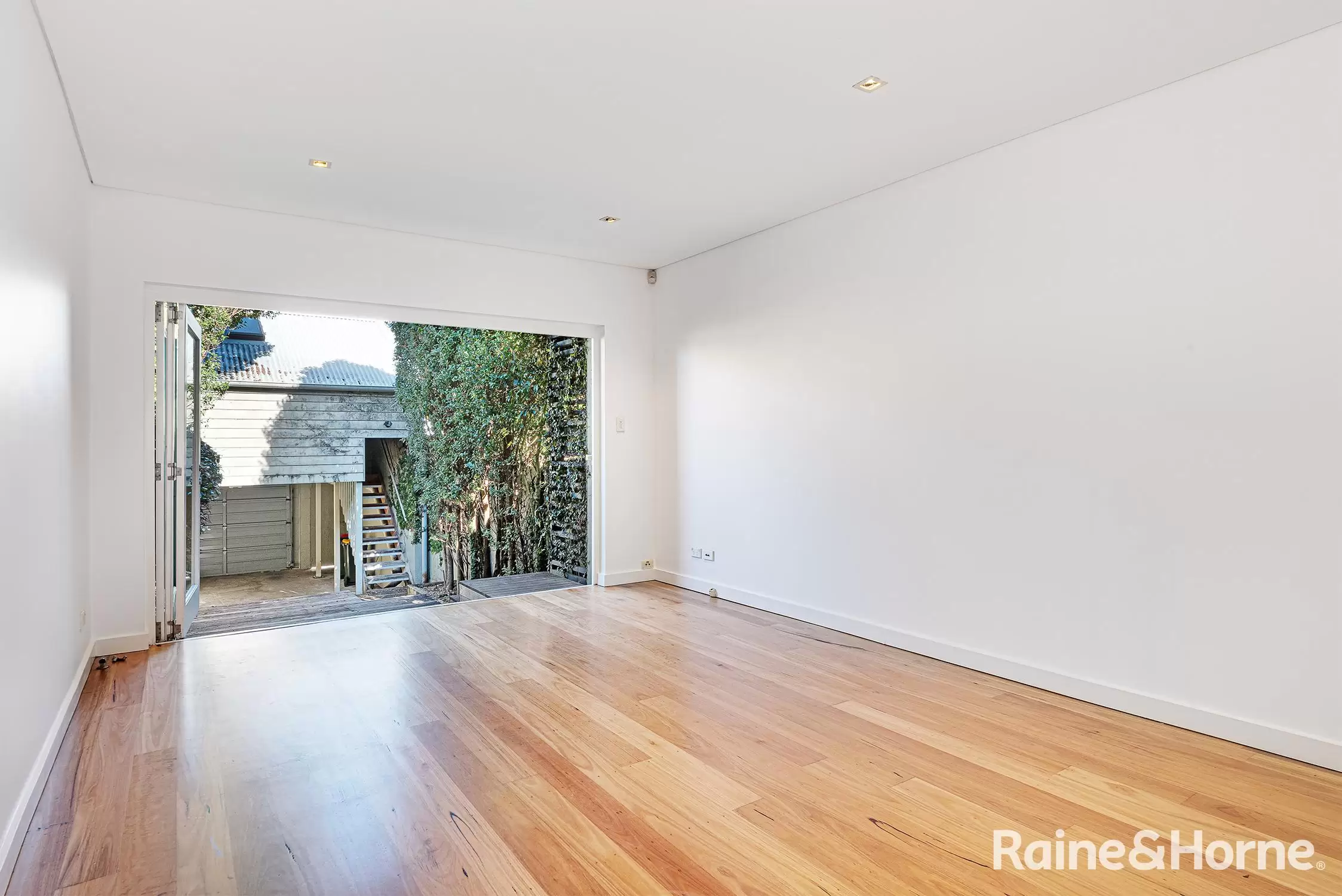 17 Stewart Street, Paddington For Lease by Raine & Horne Randwick | Coogee | Clovelly - image 3