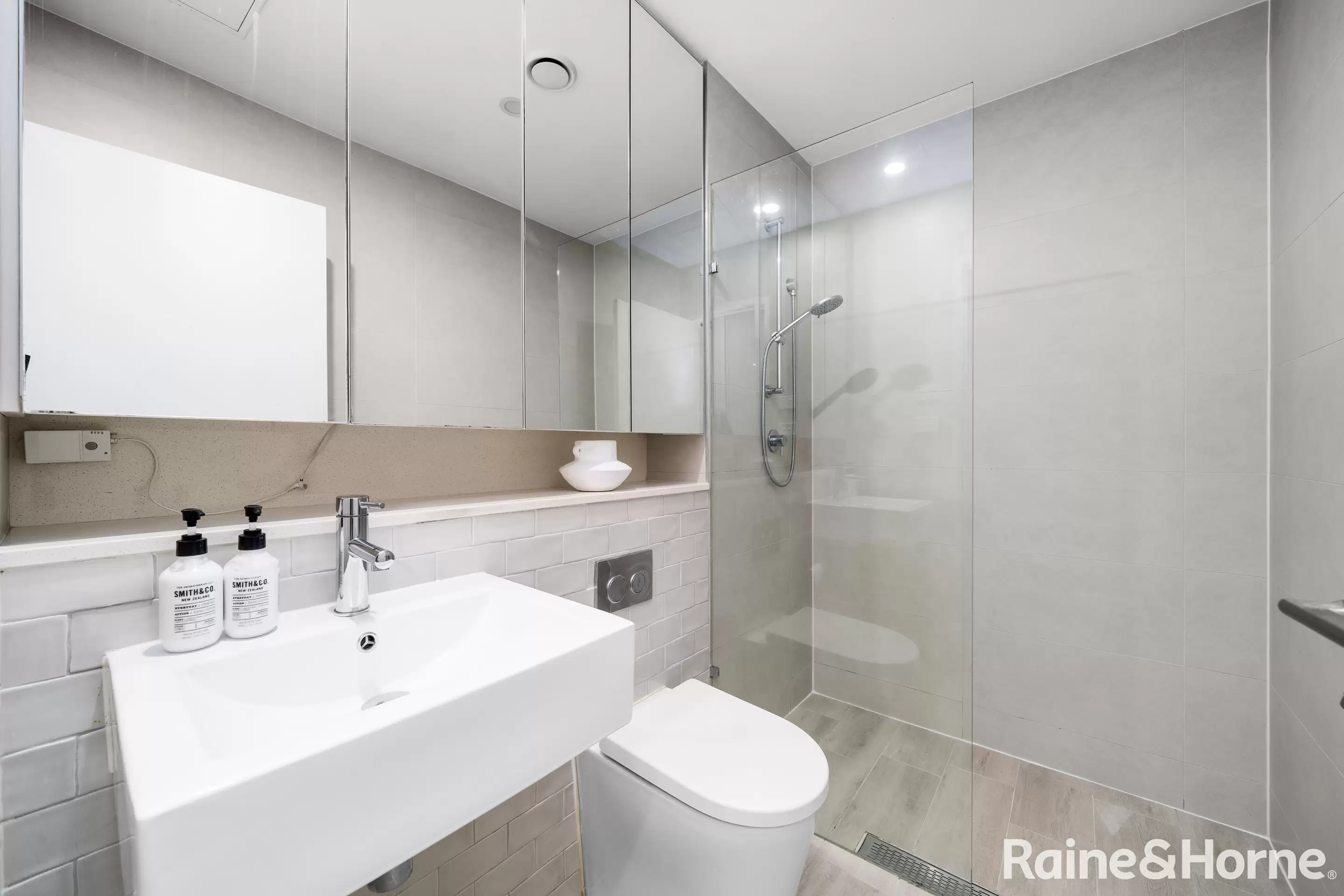 G04/82 Bay Street, Botany For Sale by Raine & Horne Randwick | Coogee | Clovelly - image 6