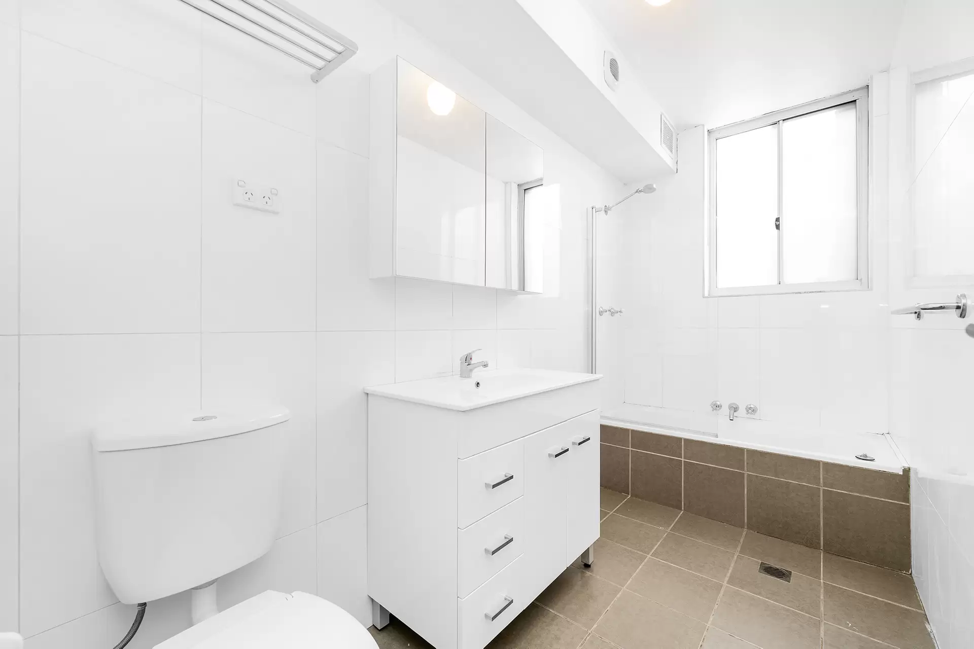 1/857 Anzac Parade, Maroubra For Lease by Raine & Horne Randwick | Coogee | Clovelly - image 1