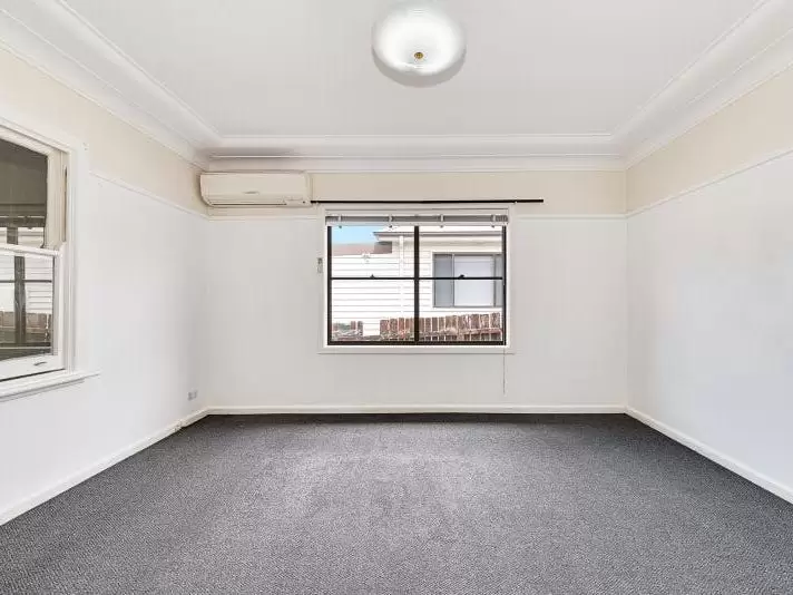 2 Balfour Avenue, Caringbah For Lease by Raine & Horne Randwick | Coogee | Clovelly - image 2