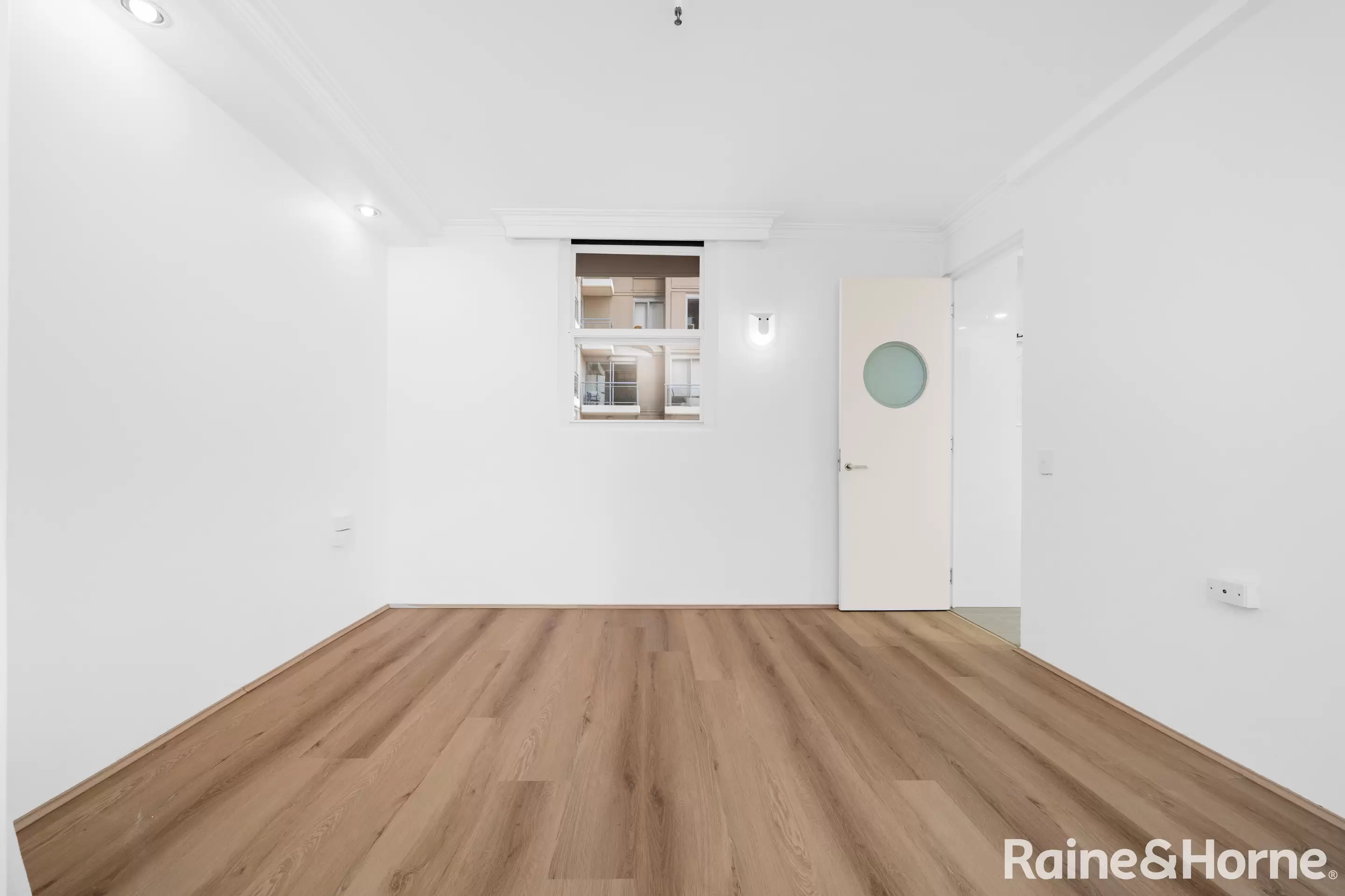 191/27 Park Street, Sydney Auction by Raine & Horne Randwick | Coogee | Clovelly - image 5