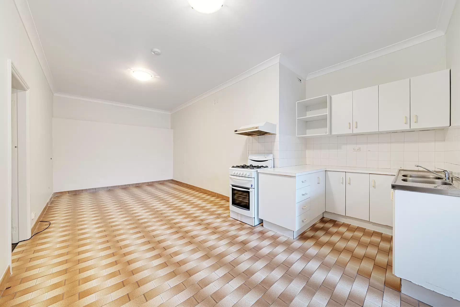 3/8 Wallace Street, Waverley For Lease by Raine & Horne Randwick | Coogee | Clovelly - image 1