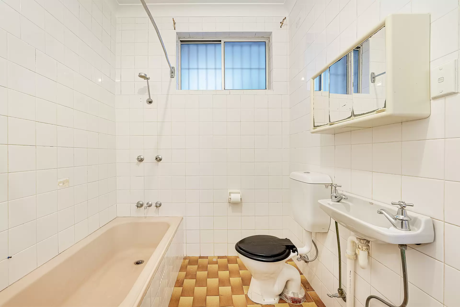 3/8 Wallace Street, Waverley For Lease by Raine & Horne Randwick | Coogee | Clovelly - image 1