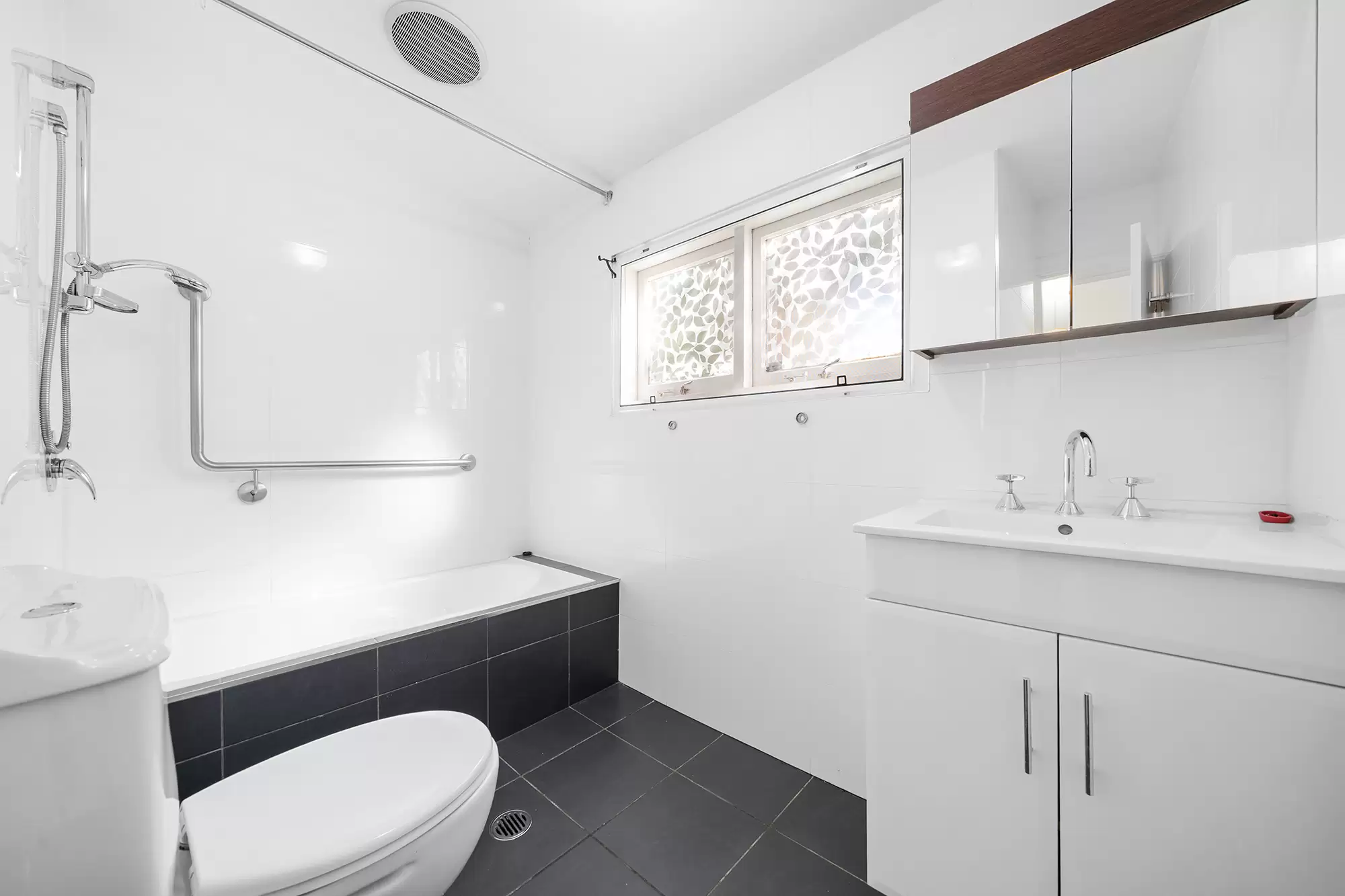 7 Caledonia Street, Paddington For Lease by Raine & Horne Randwick | Coogee | Clovelly - image 3