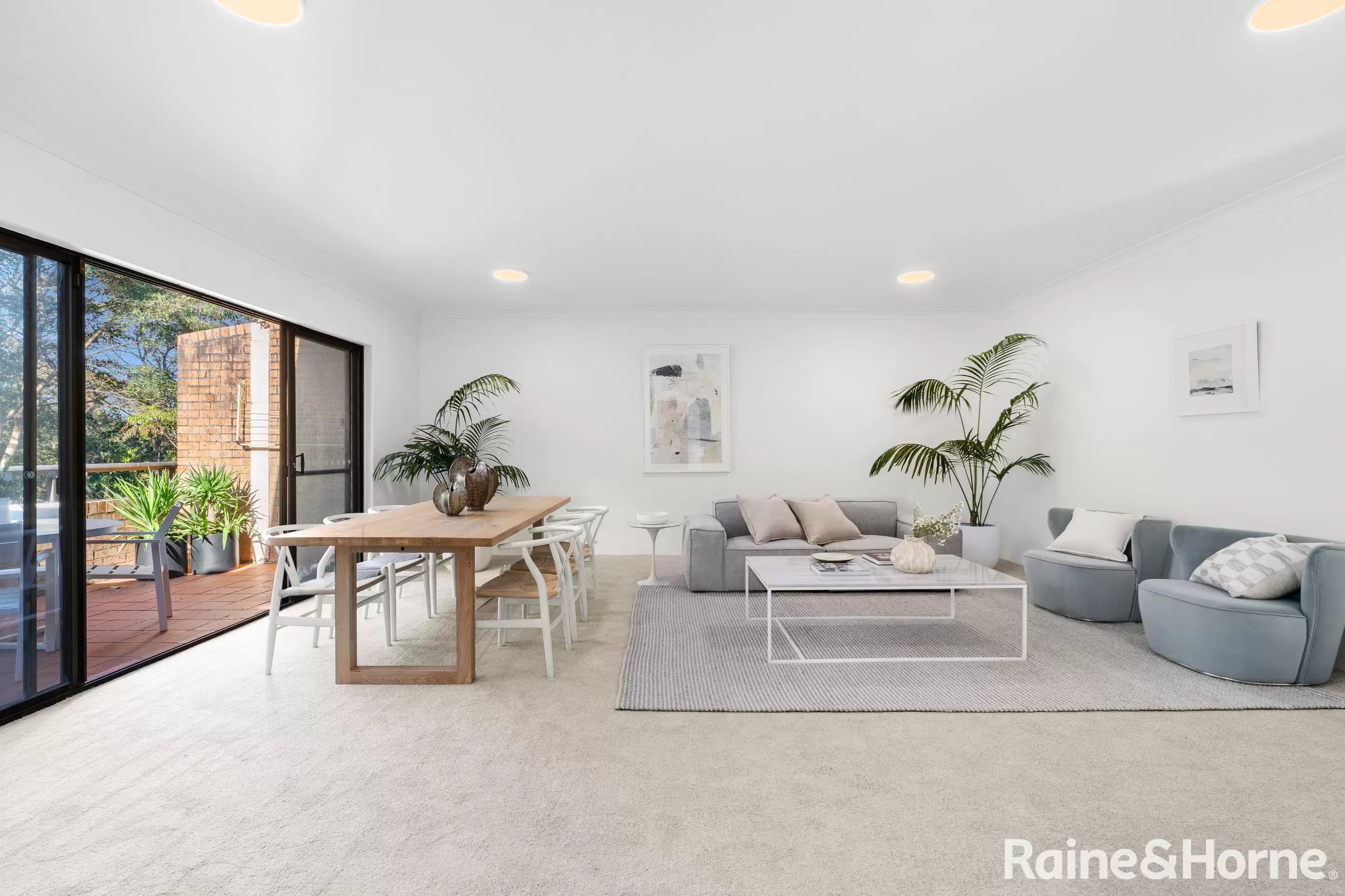 25/43A St Marks Road, Randwick Auction by Raine & Horne Randwick | Coogee | Clovelly - image 1