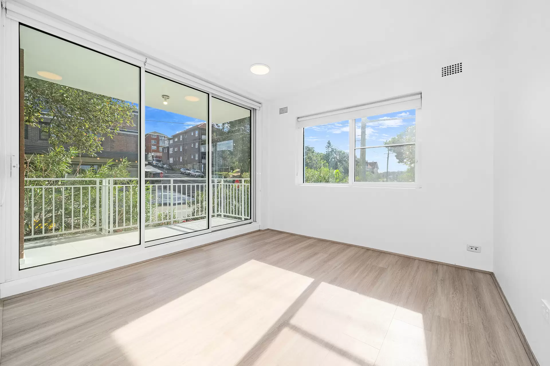 1/2 Carr Street, Coogee For Lease by Raine & Horne Randwick | Coogee | Clovelly - image 1