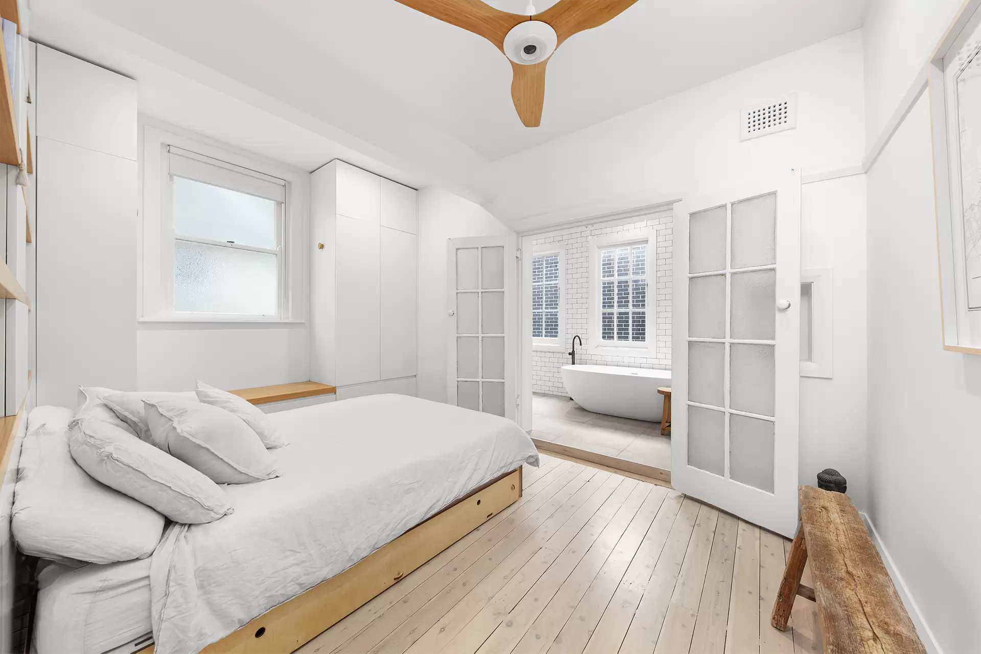 4/140 Beach Street, Coogee For Lease by Raine & Horne Randwick | Coogee | Clovelly - image 1