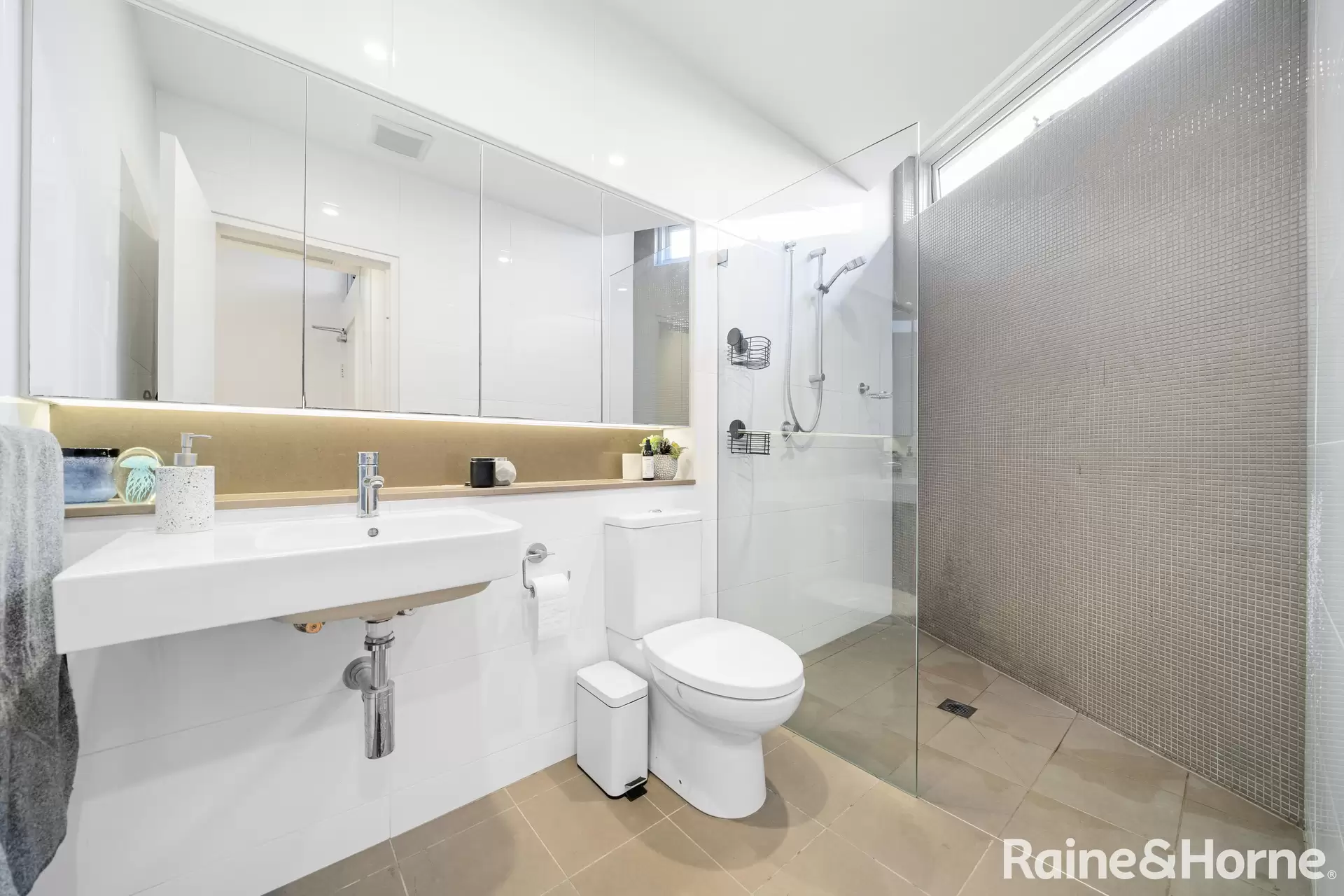 204/10-20 Anzac Parade, Kensington For Sale by Raine & Horne Randwick | Coogee | Clovelly - image 1