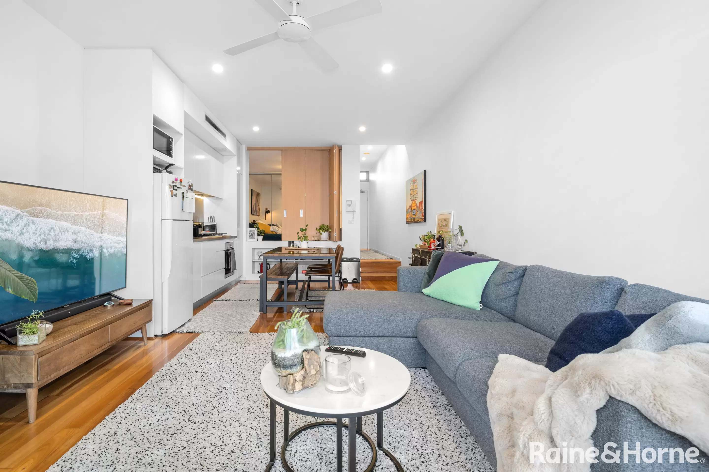 204/10-20 Anzac Parade, Kensington For Sale by Raine & Horne Randwick | Coogee | Clovelly - image 2