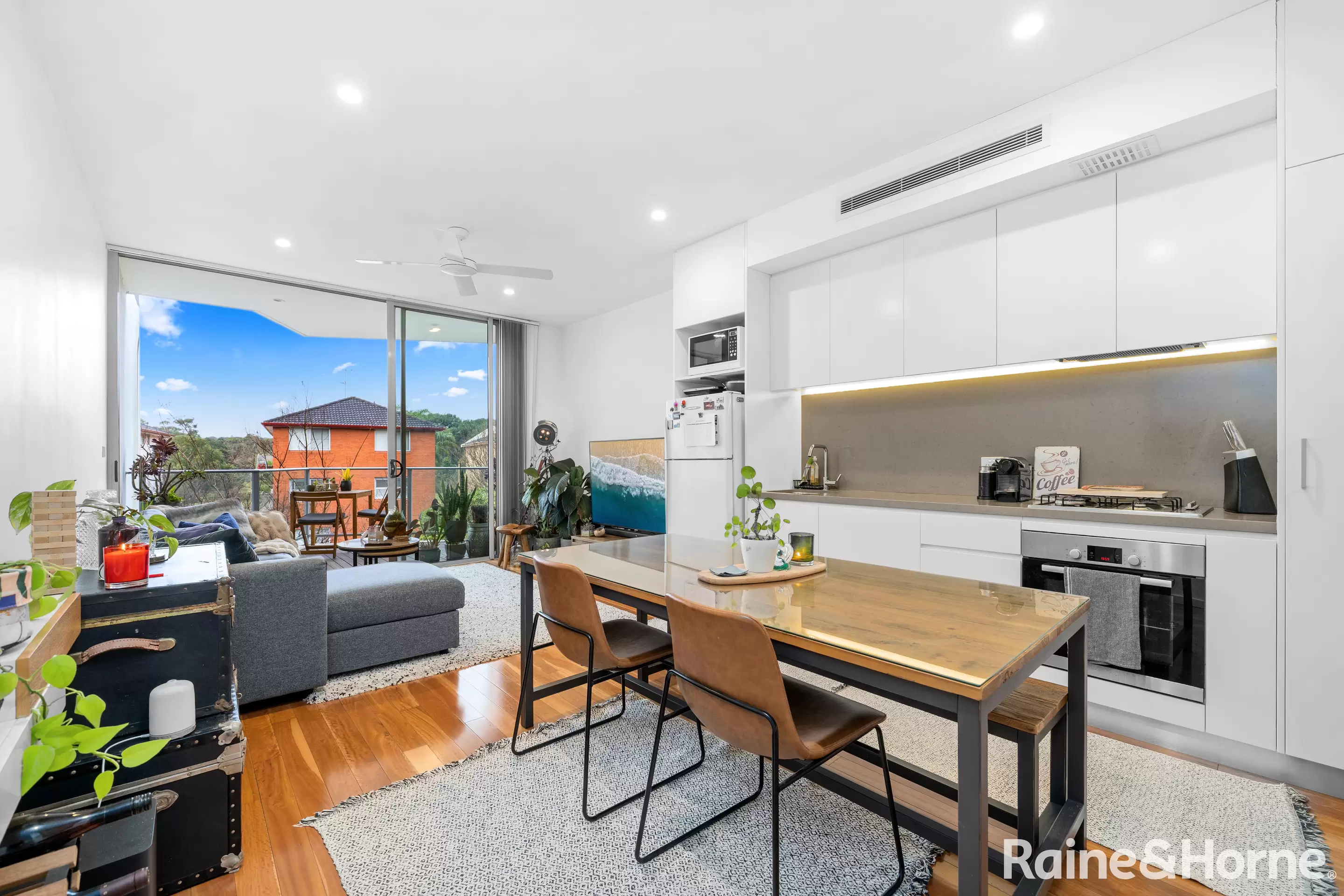 204/10-20 Anzac Parade, Kensington For Sale by Raine & Horne Randwick | Coogee | Clovelly - image 5