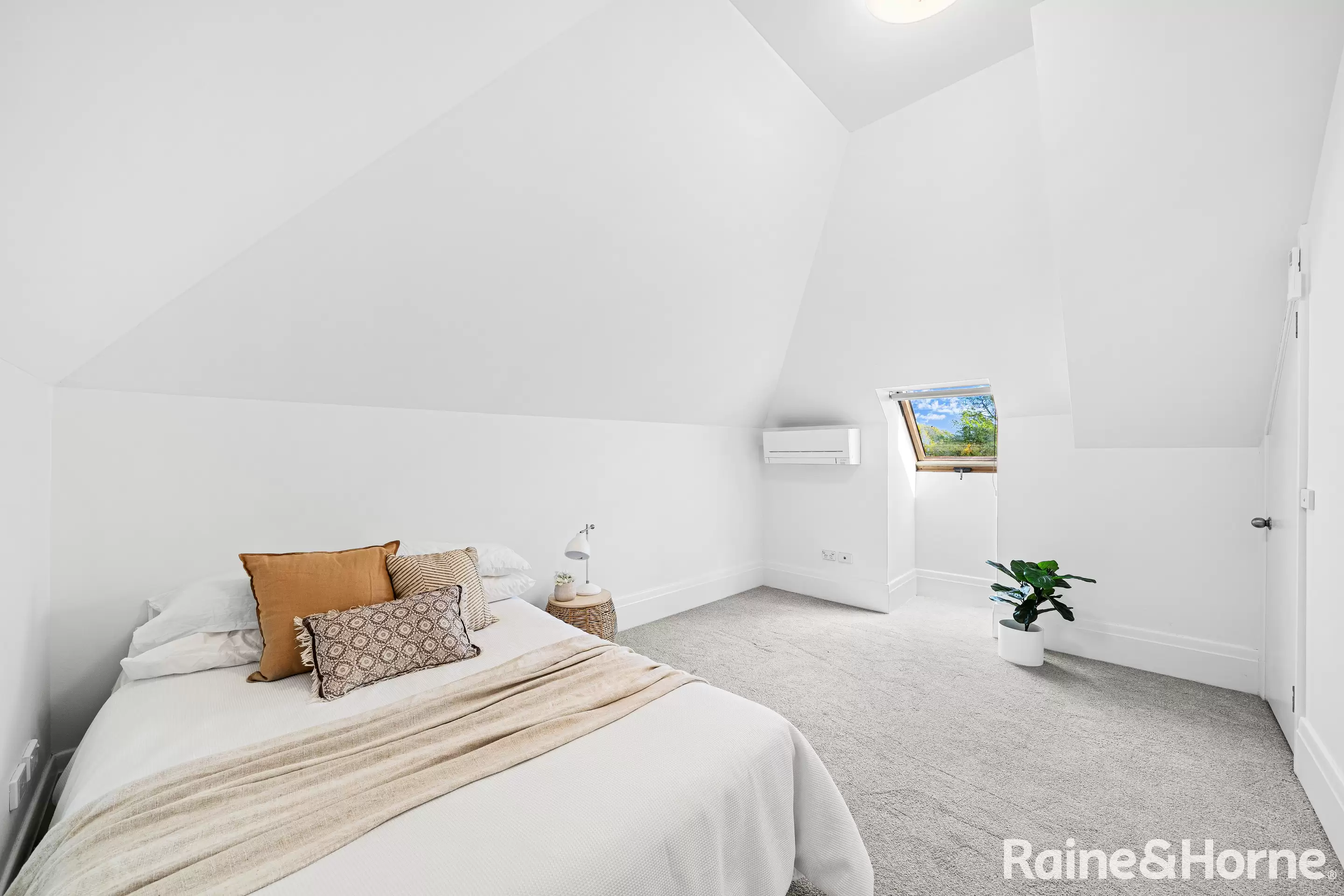 5/2-4 Frances Street, Randwick For Sale by Raine & Horne Randwick | Coogee | Clovelly - image 3