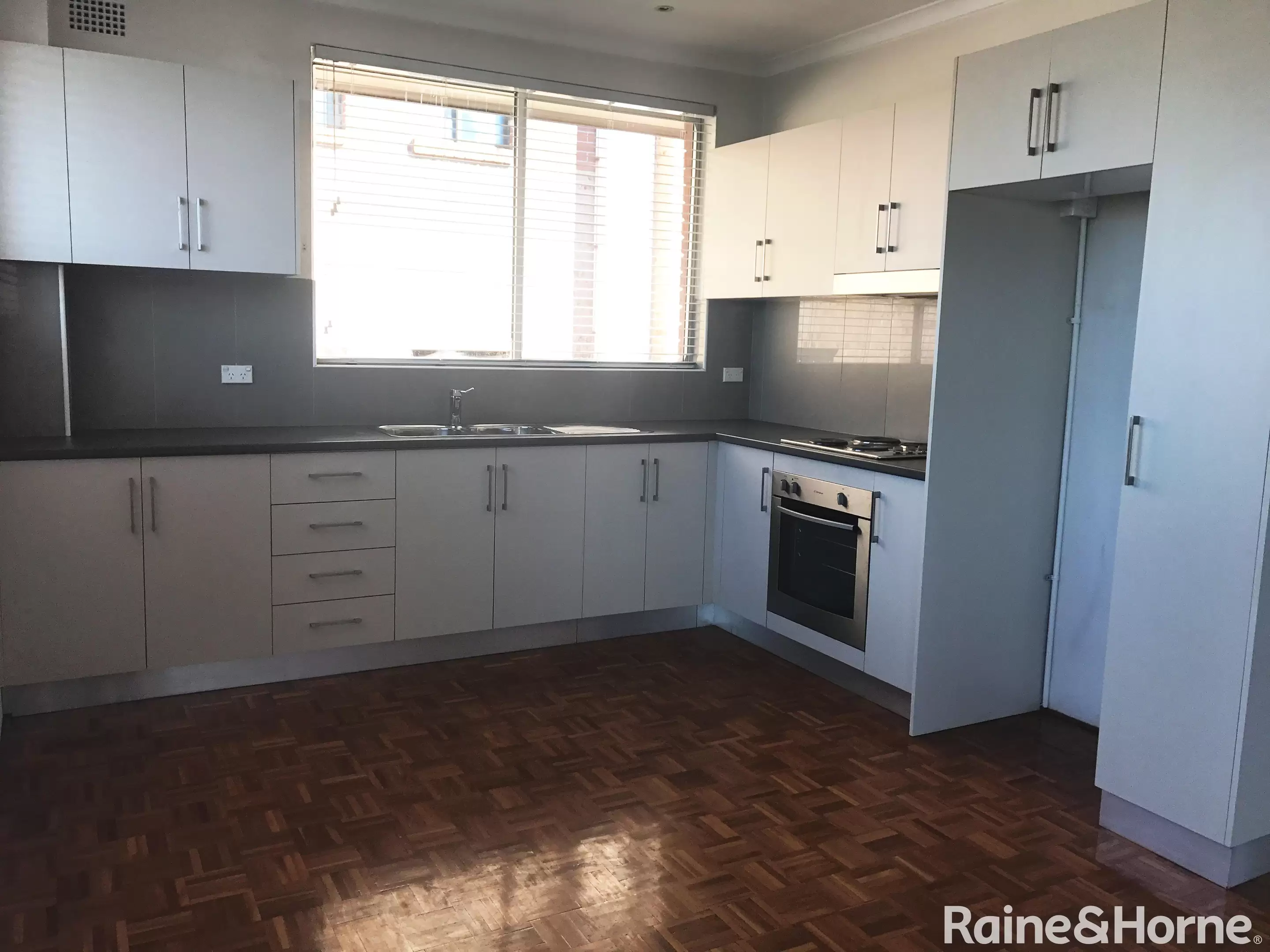 5/235 Clovelly Road, Clovelly For Lease by Raine & Horne Randwick | Coogee | Clovelly - image 3