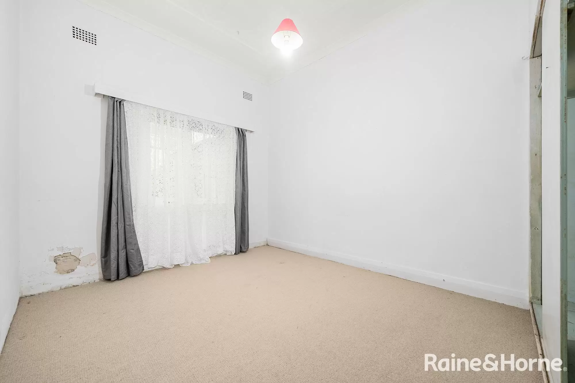 42 Chaleyer Street, Rose Bay Auction by Raine & Horne Randwick | Coogee | Clovelly - image 9