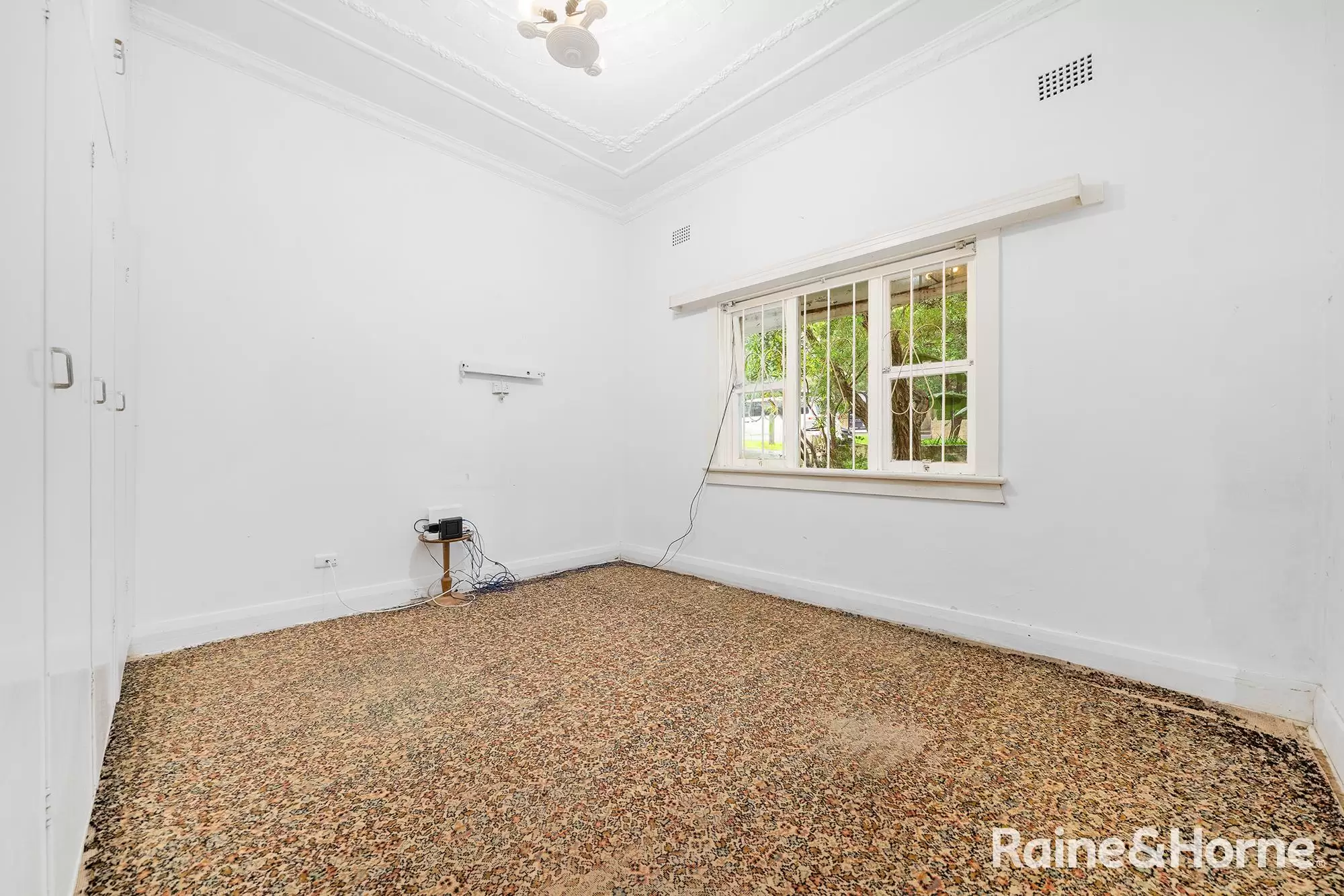 42 Chaleyer Street, Rose Bay Auction by Raine & Horne Randwick | Coogee | Clovelly - image 7