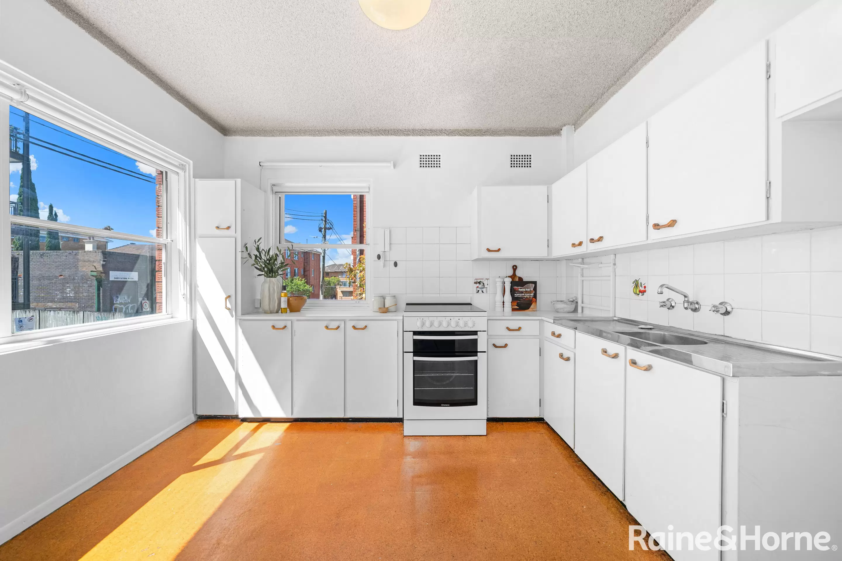 1/163 Avoca Street, Randwick Sold by Raine & Horne Randwick | Coogee | Clovelly - image 2