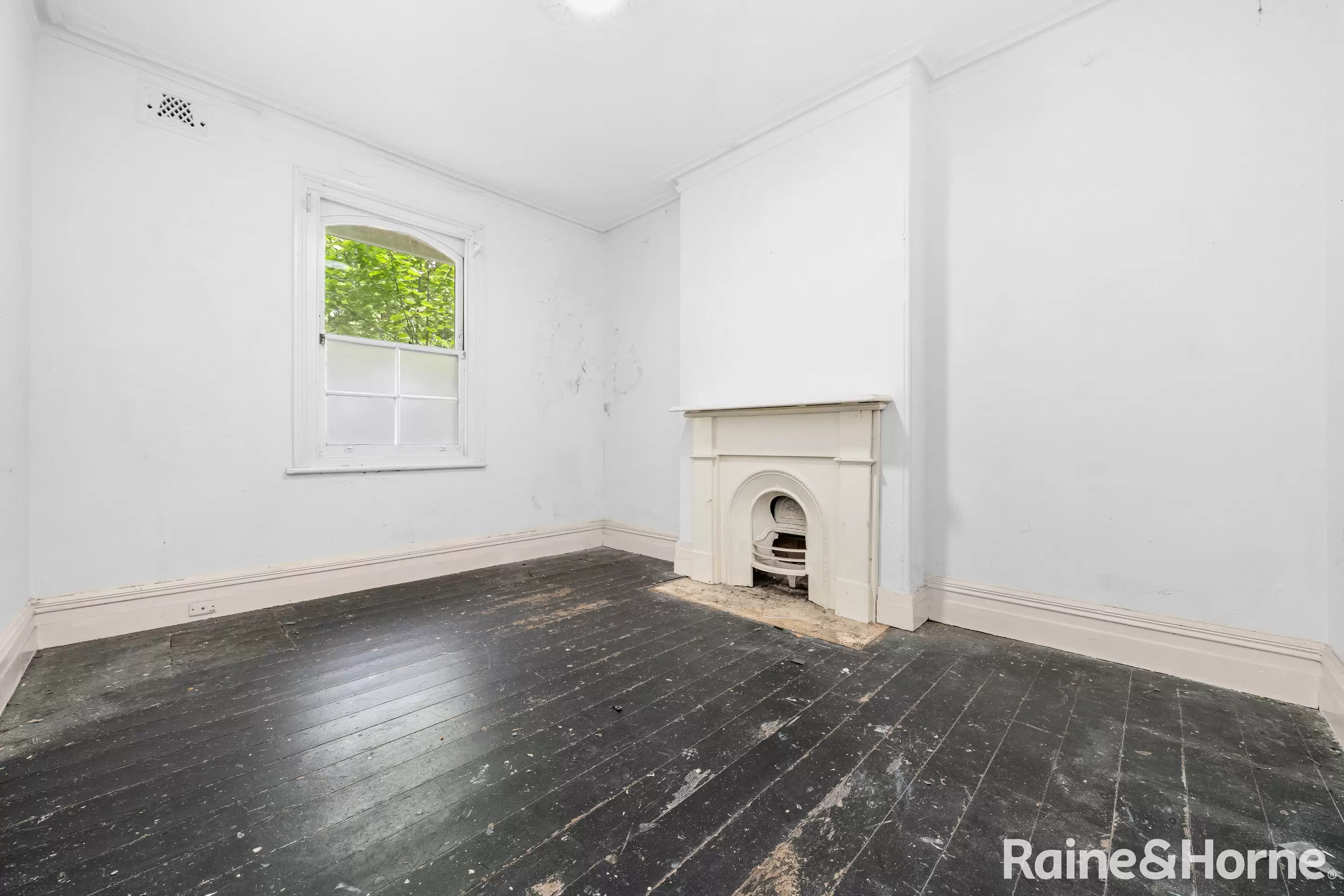 106 Oxford Street, Woollahra Sold by Raine & Horne Randwick | Coogee | Clovelly - image 6