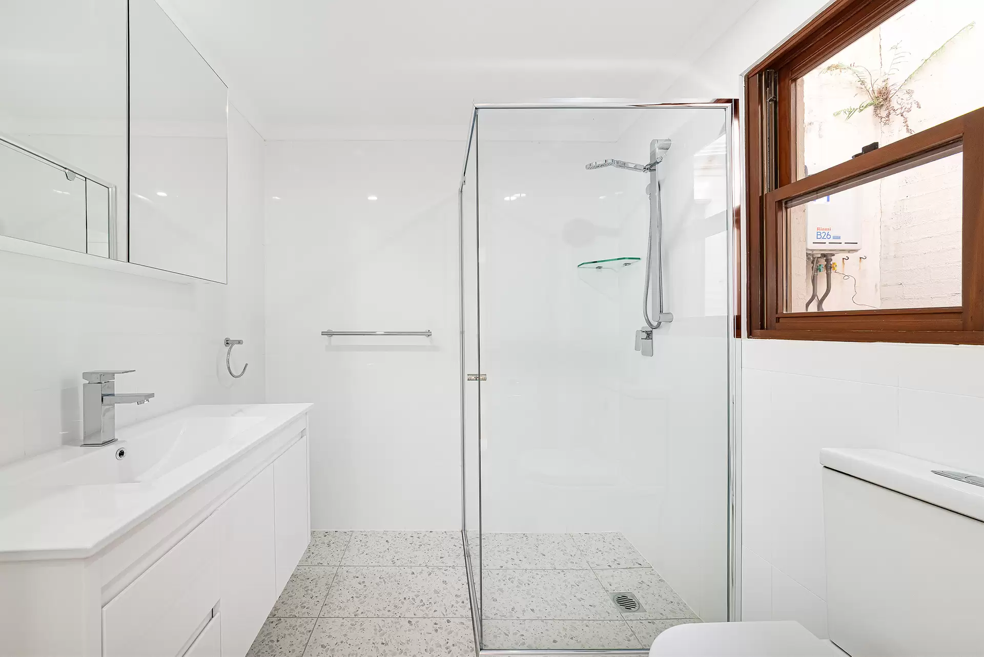 11/14 Spring Street, Paddington Leased by Raine & Horne Randwick | Coogee | Clovelly - image 1