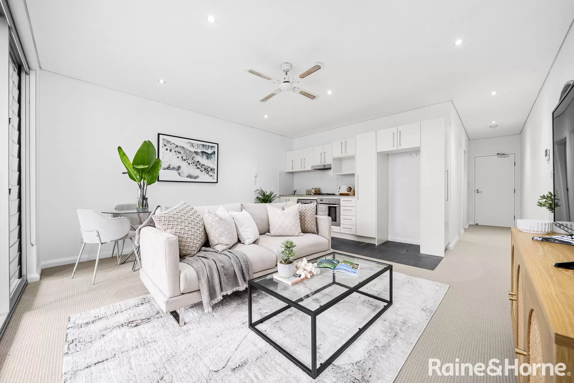 6/34 Avoca Street, Randwick Auction by Raine & Horne Randwick | Coogee | Clovelly - image 1