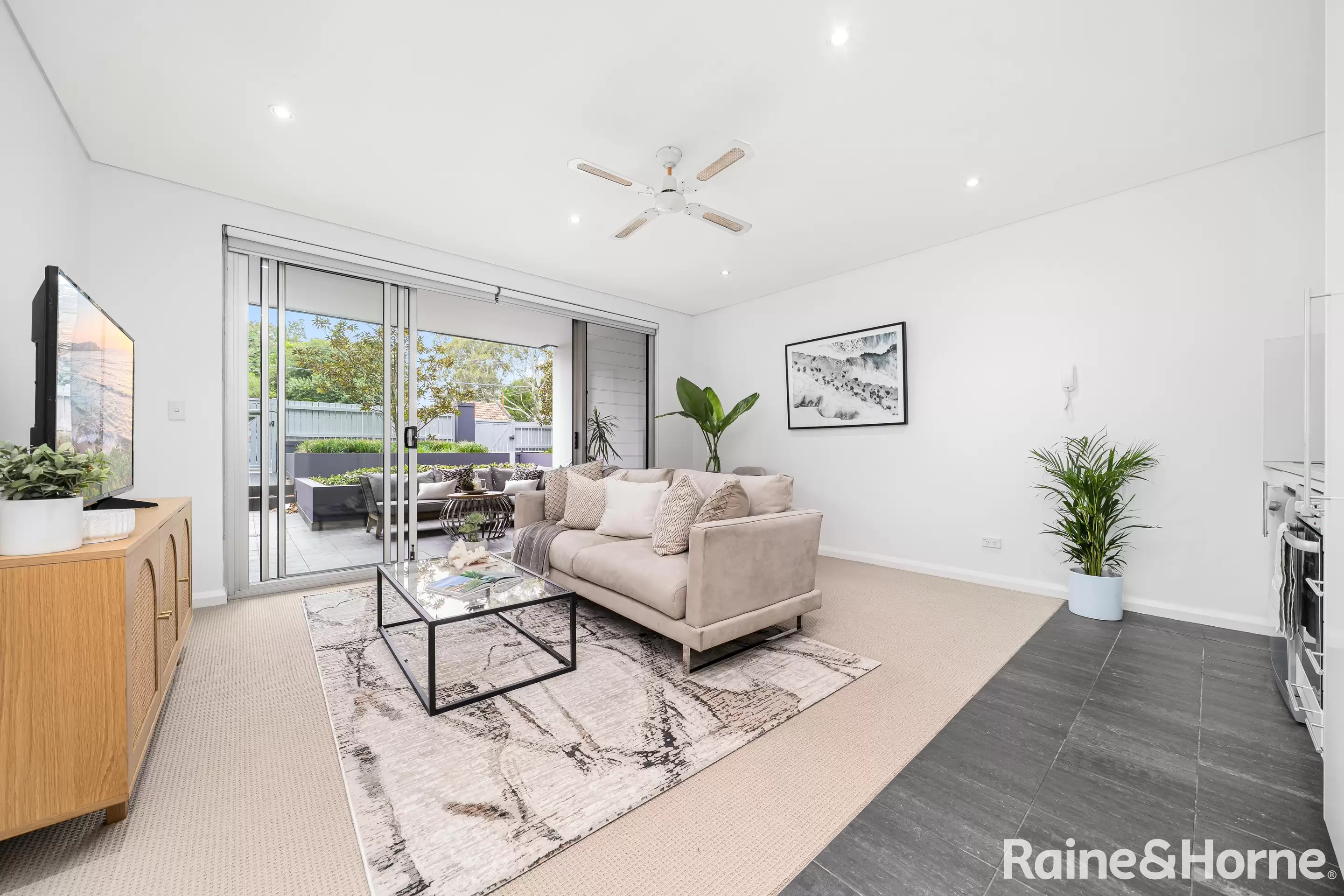 6/34 Avoca Street, Randwick Auction by Raine & Horne Randwick | Coogee | Clovelly - image 5