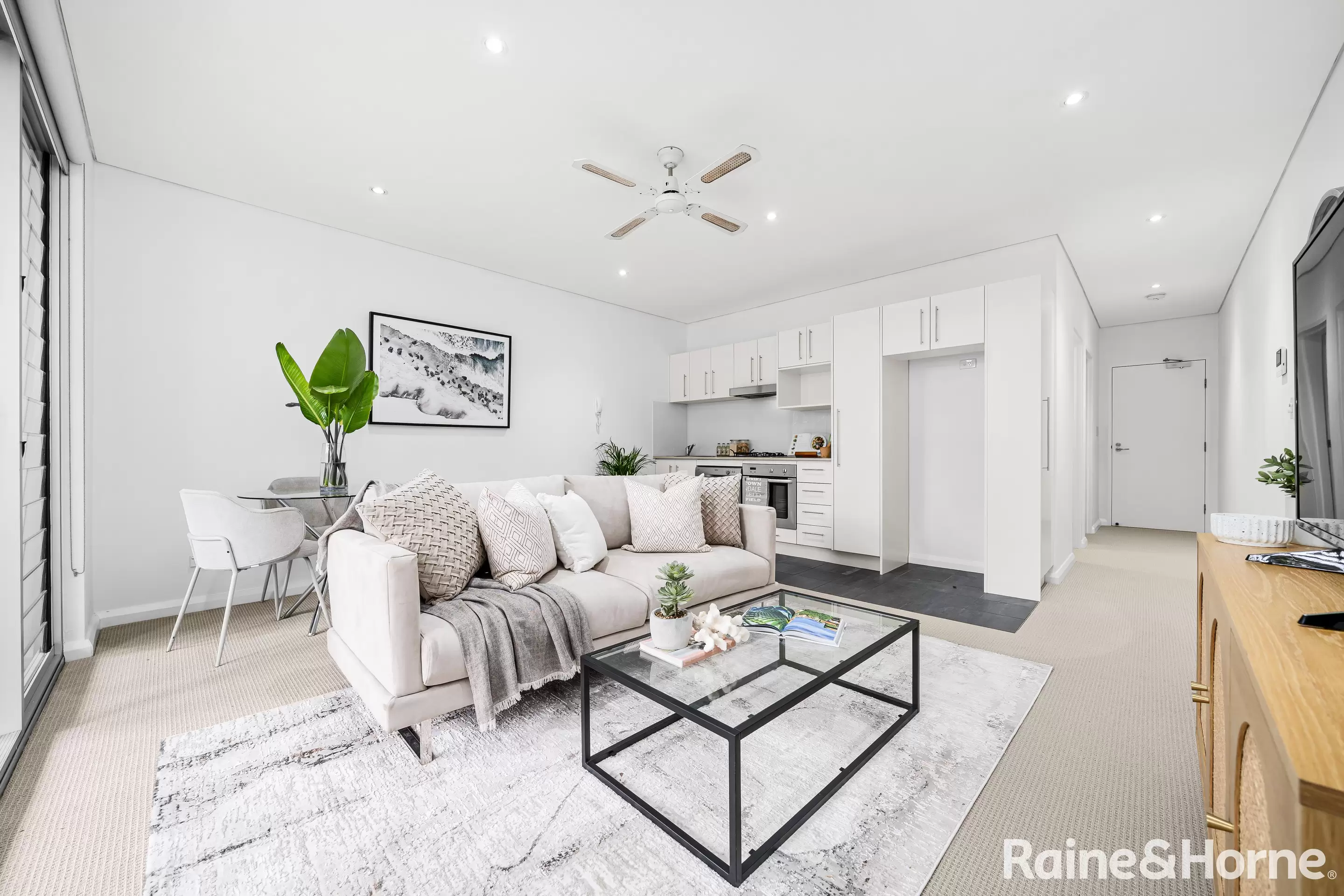 6/34 Avoca Street, Randwick Auction by Raine & Horne Randwick | Coogee | Clovelly - image 2