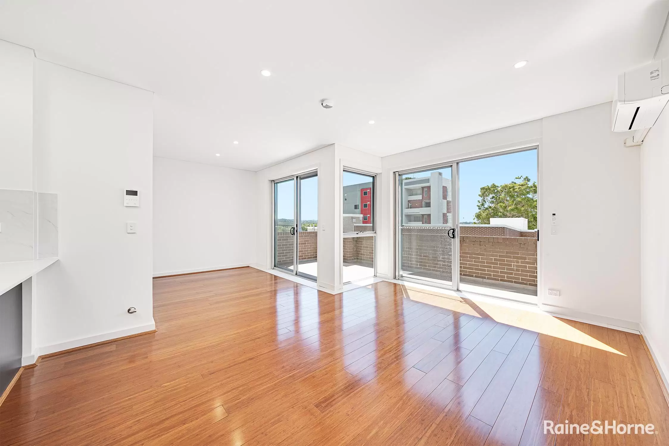 64/18-22A Hope Street, Rosehill For Lease by Raine & Horne Randwick | Coogee | Clovelly - image 2