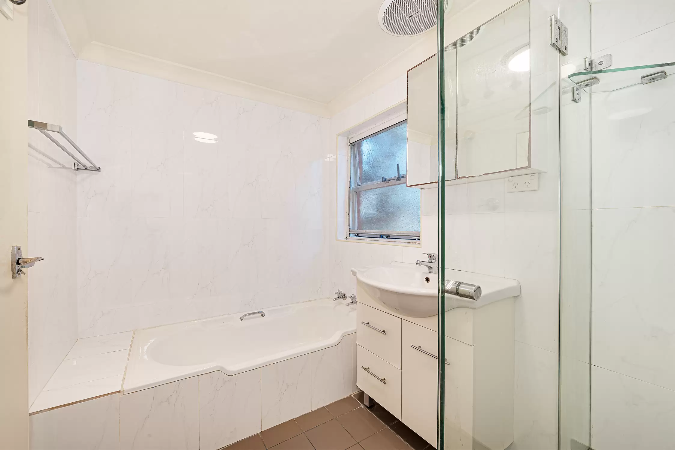 2/26 Howard Street, Randwick For Lease by Raine & Horne Randwick | Coogee | Clovelly - image 5