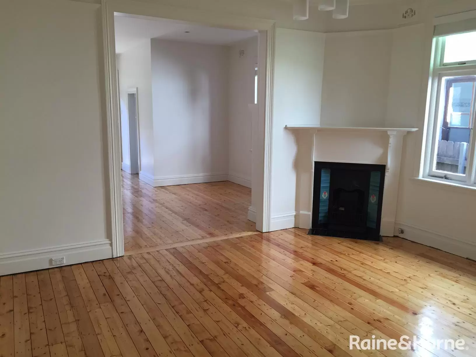 166 Carrington Road, Waverley For Lease by Raine & Horne Randwick | Coogee | Clovelly - image 2