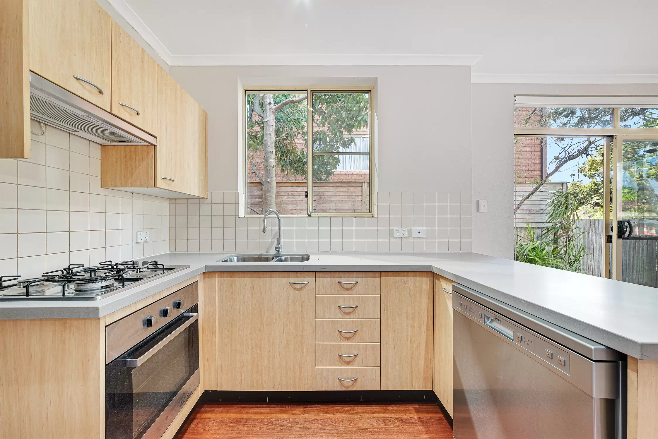 2/159 Perouse Road, Randwick For Lease by Raine & Horne Randwick | Coogee | Clovelly - image 3